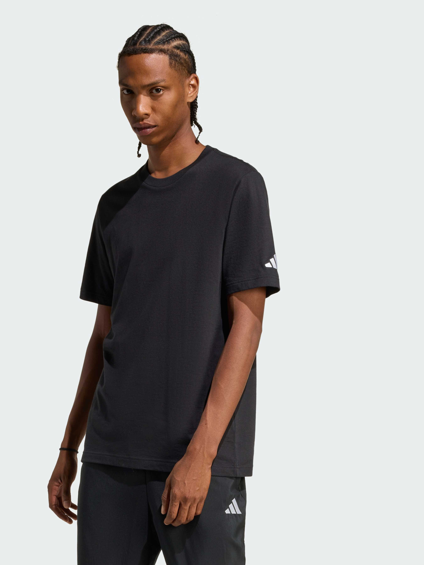 Футболка Adidas модель KC6386 Футболка Adidas модель KC6386 Фото