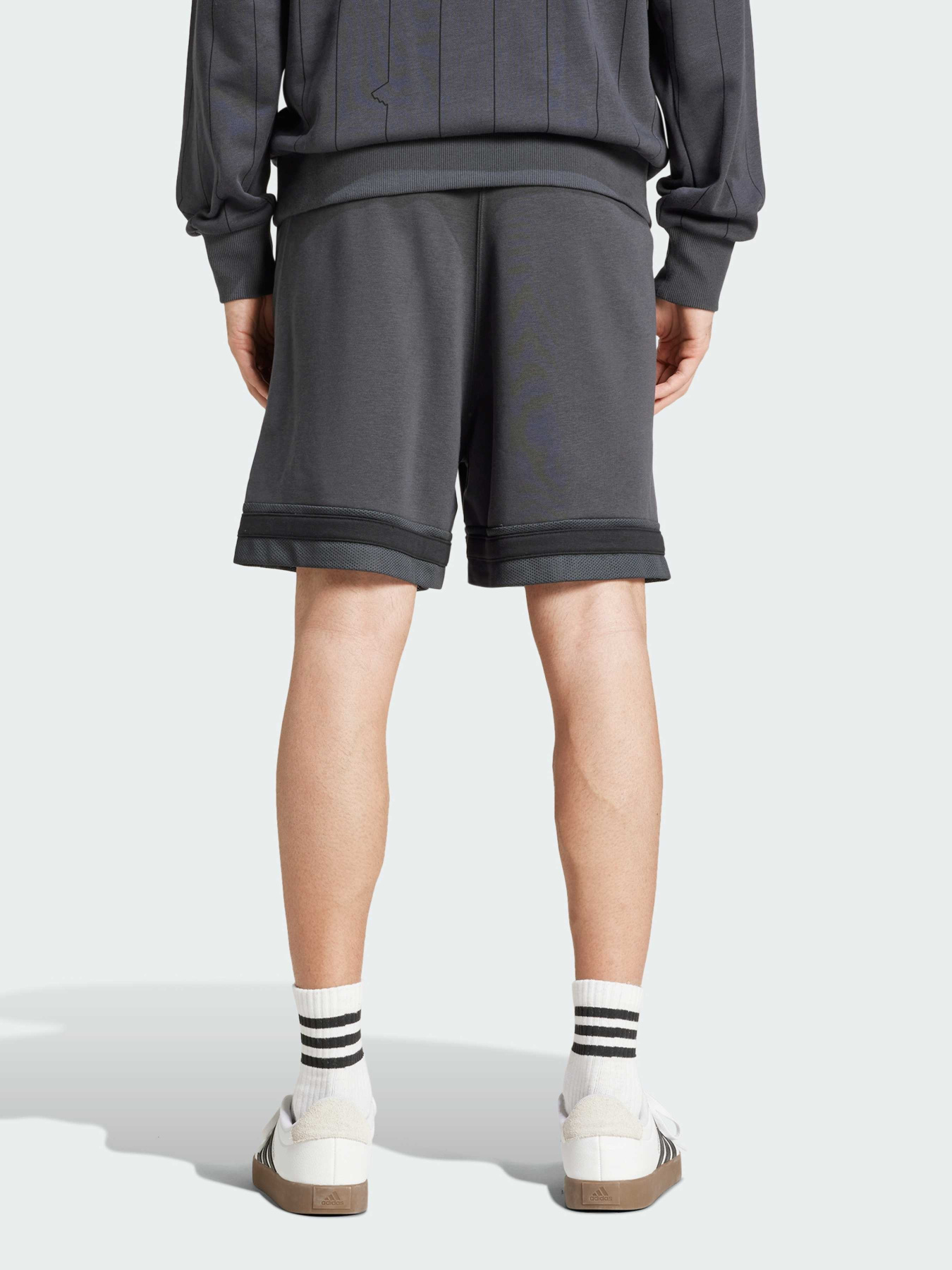 Шорты Adidas модель JD8090 Фото