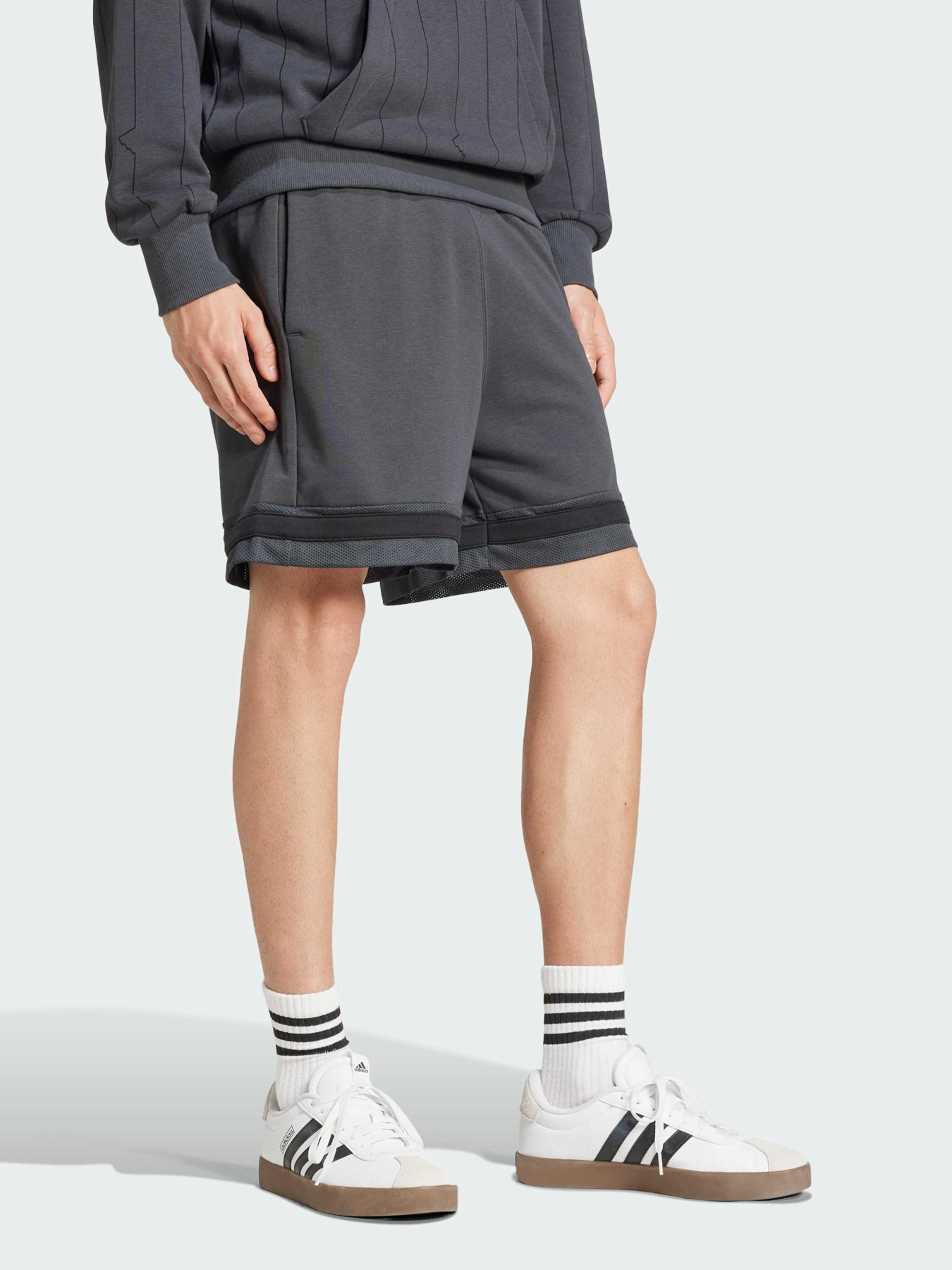 Шорты Adidas модель JD8090 Фото