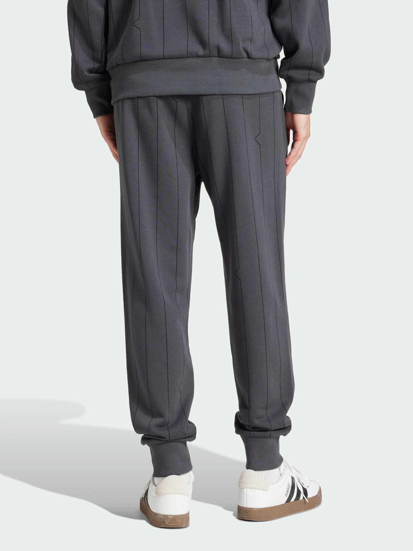 Джоггеры Adidas модель JD8101 Фото