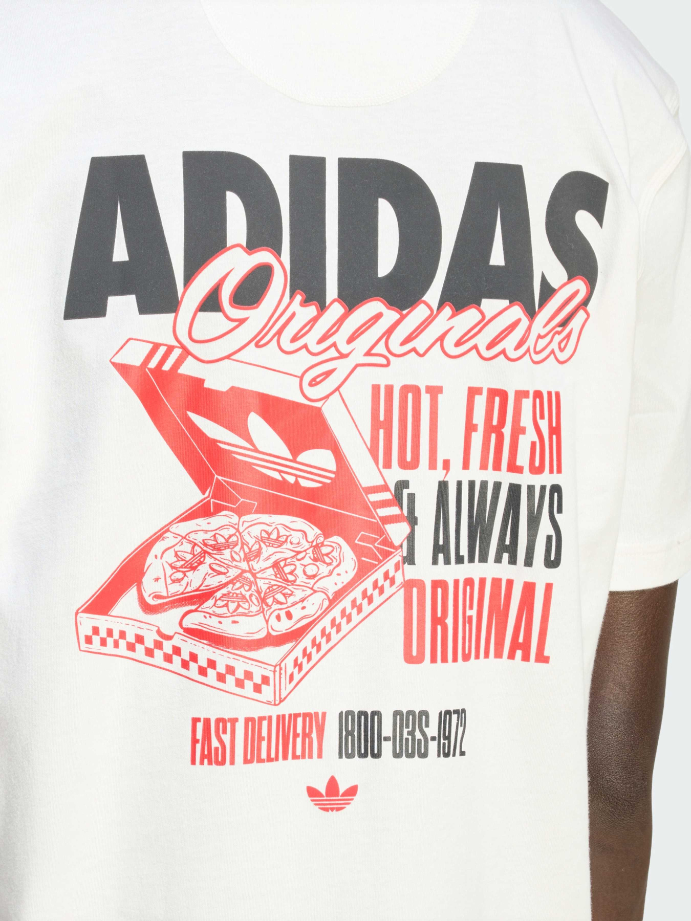 Футболка Adidas модель HY2073 Фото