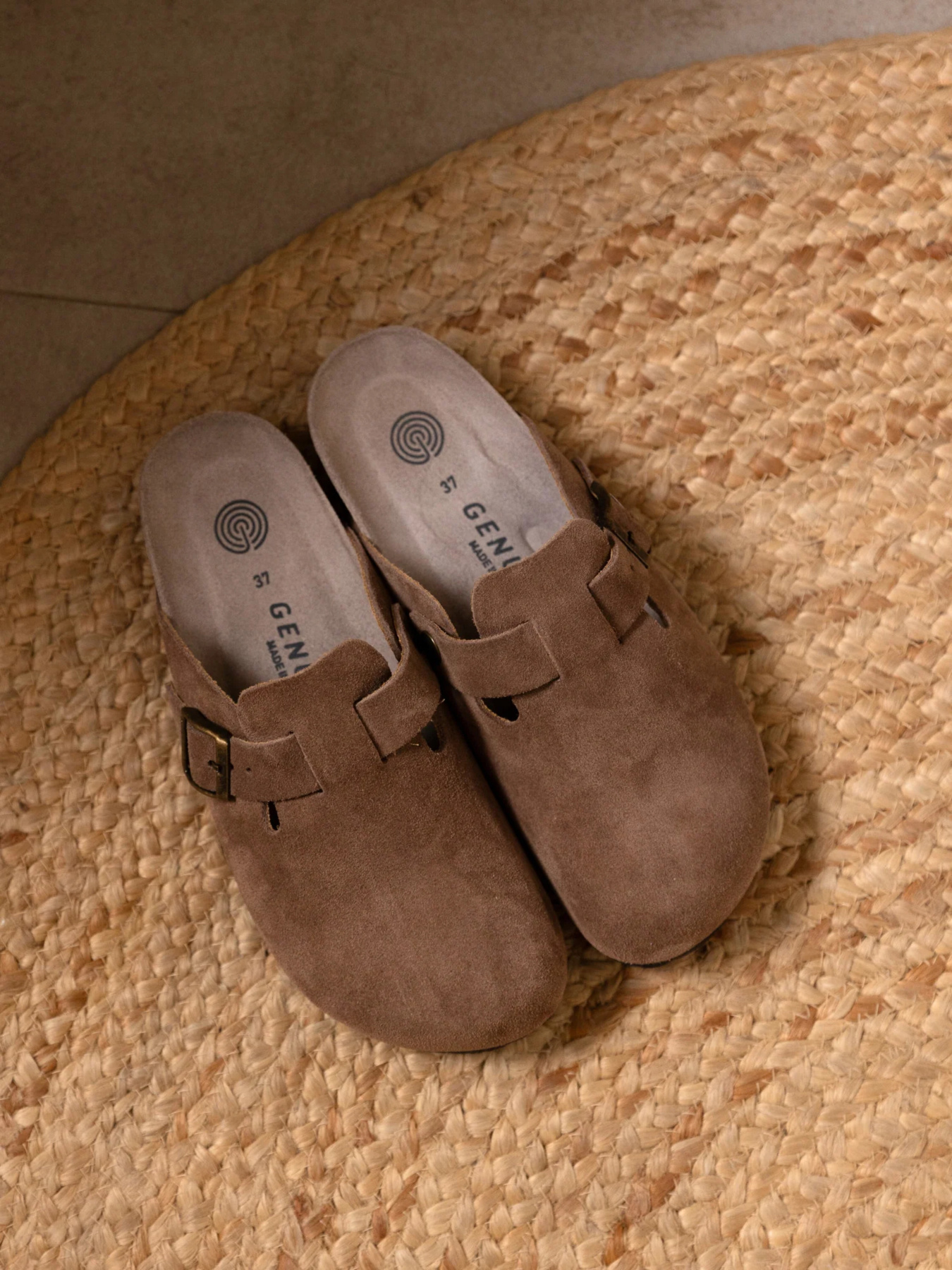 Сабо GENUINS модель G105785 Фото