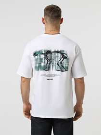 Футболка Bezlad Бурий ведмідь модель futbolka-doslidzhuy-vedmid-bila Фото