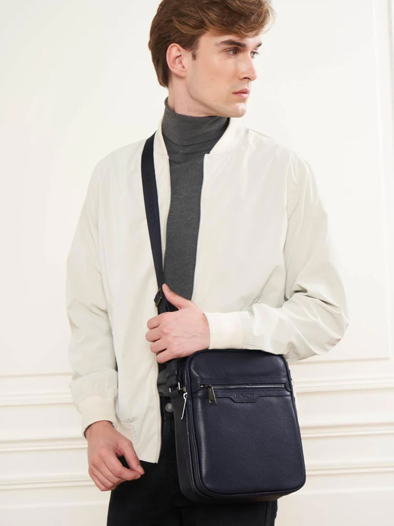 Мессенджер LANCASTER модель 370-19-BLEUFONC Фото