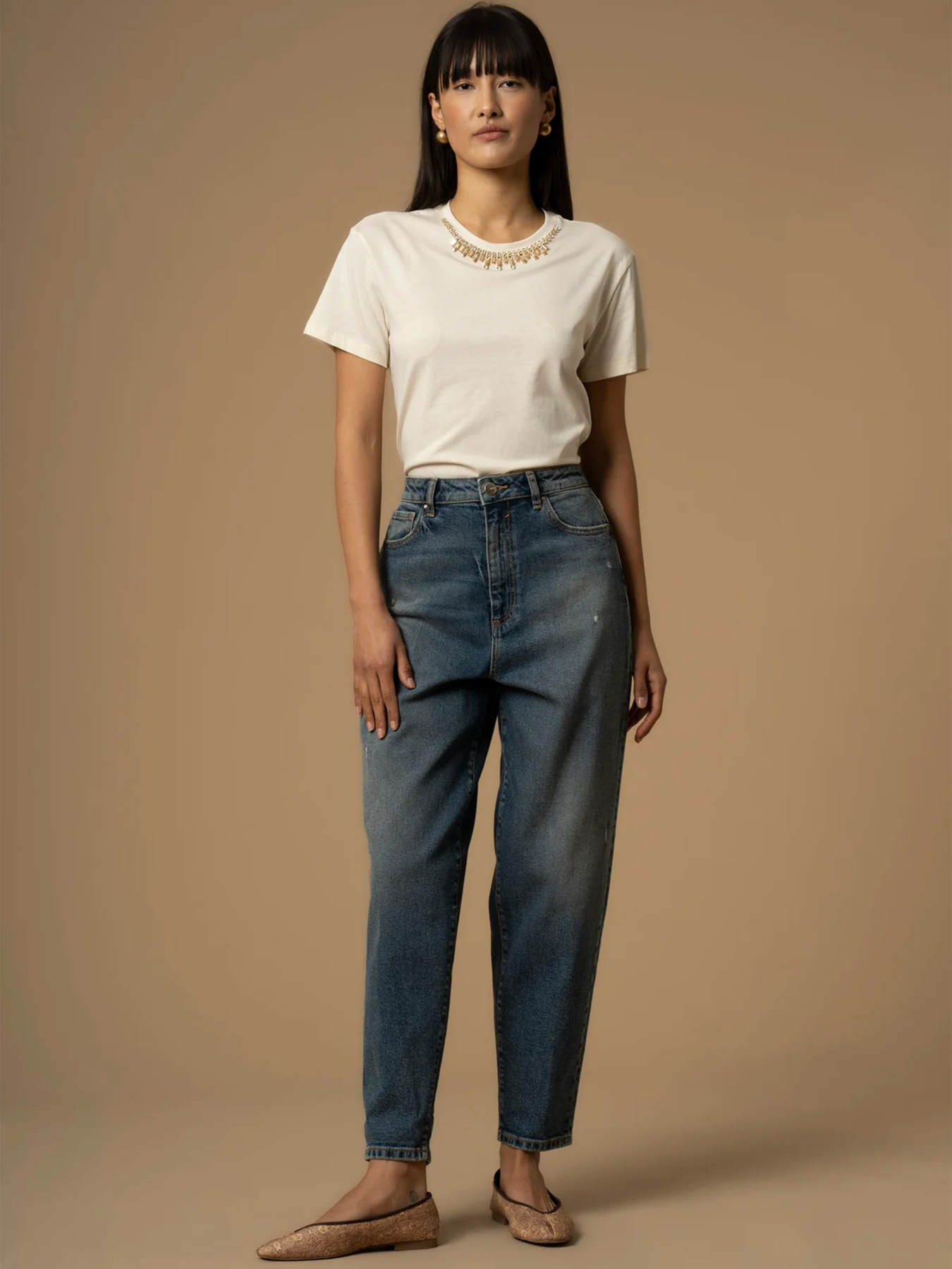 Бойфренди KOCCA модель A25PPD7595ABUNL270 Фото