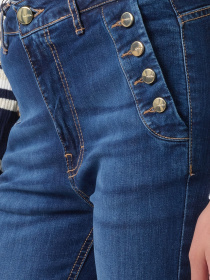 Расклешенные джинсы KOCCA модель A25PPD7724ABUNL348 Фото