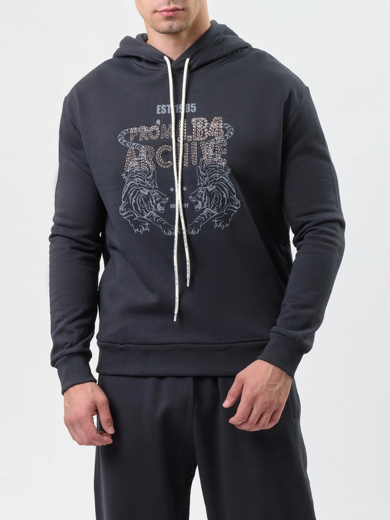 Спортивный костюм J.B4 (Just Before) модель 10MZ6819 Фото