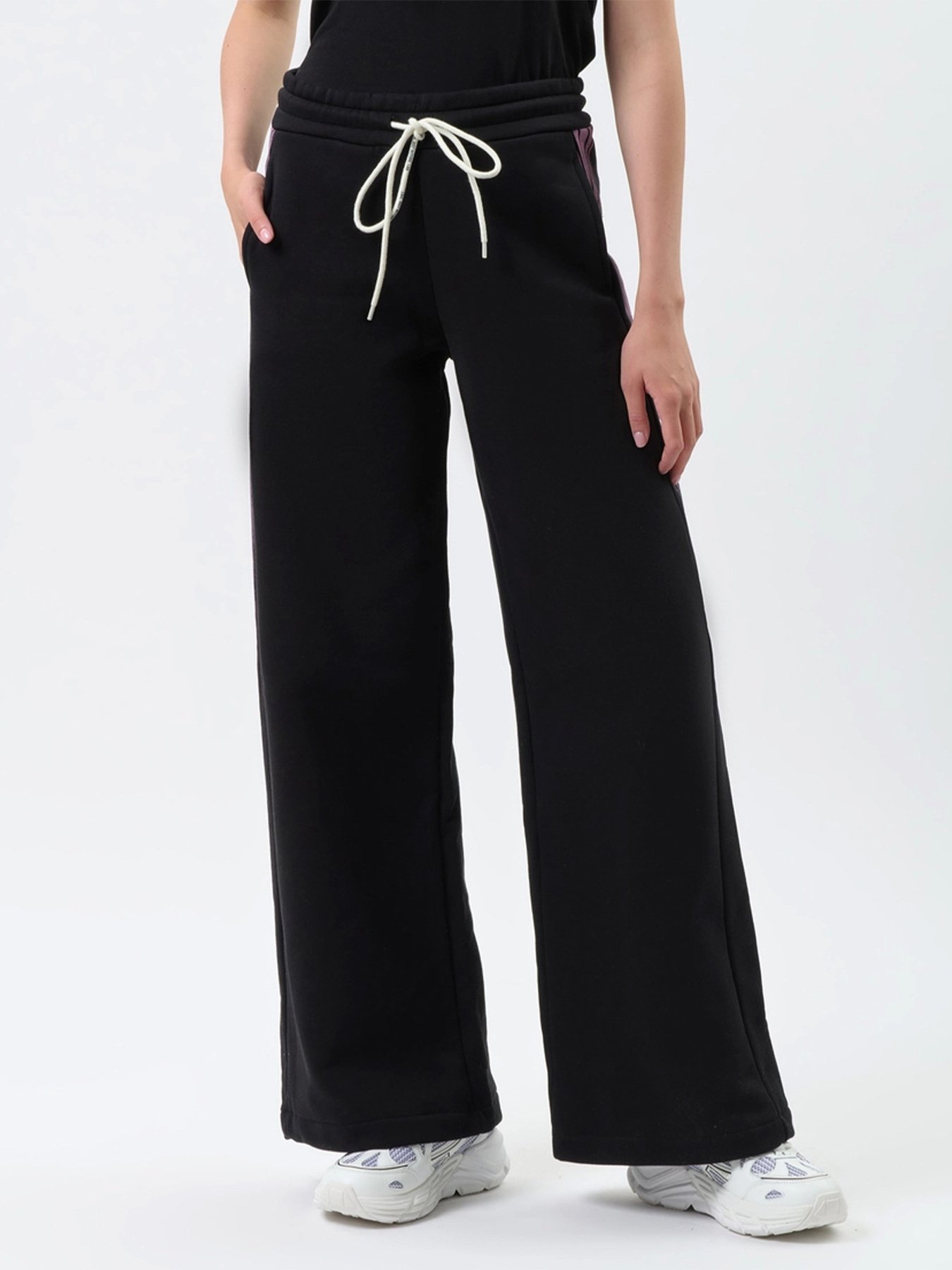 Спортивний костюм J.B4 (Just Before) модель 10WZ1102 Спортивний костюм J.B4 (Just Before) модель 10WZ1102 Фото