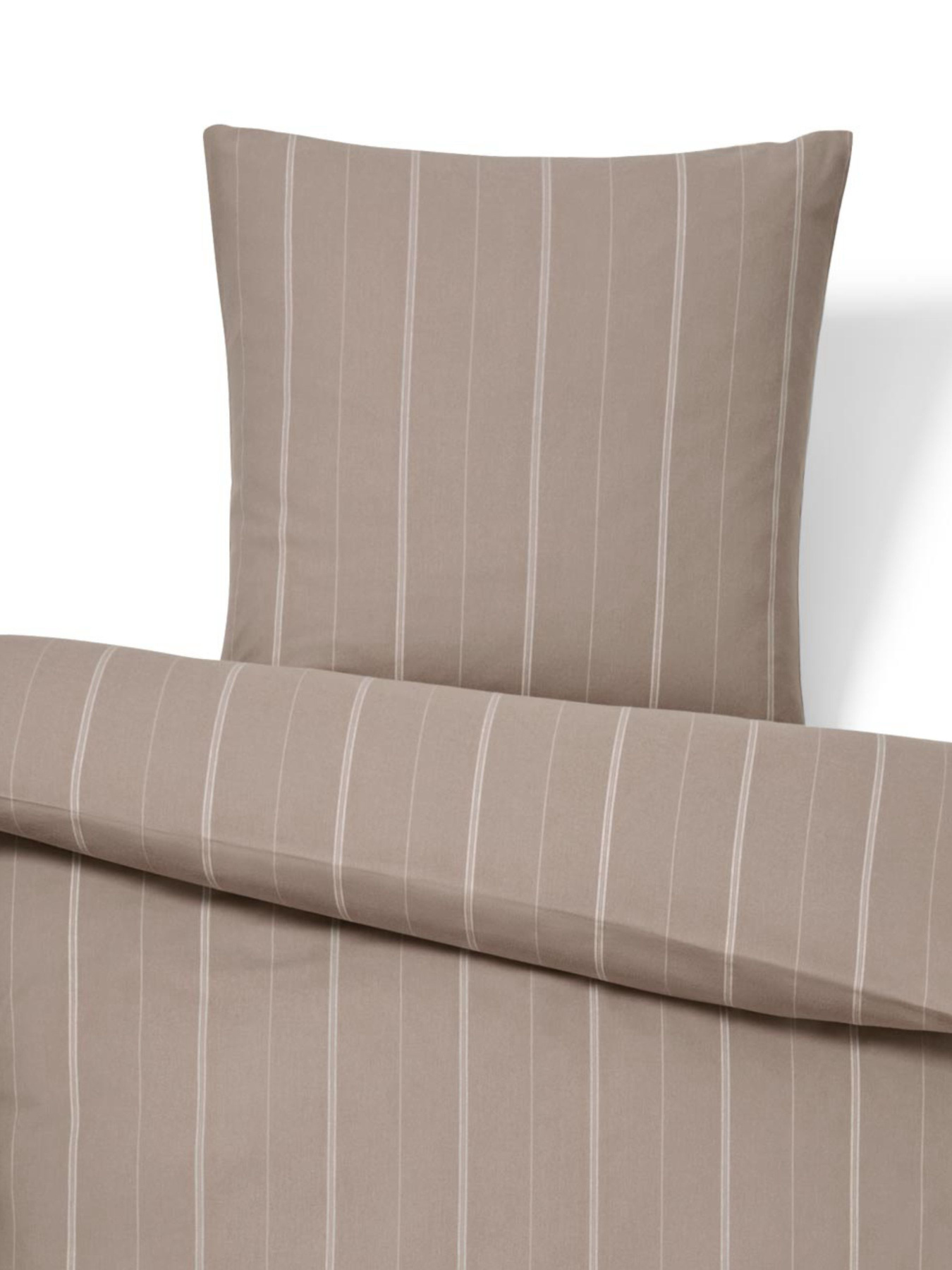 Постельное белье из мягкого хлопка, серо-коричневое в полоску. Tchibo модель T1758652836 Фото