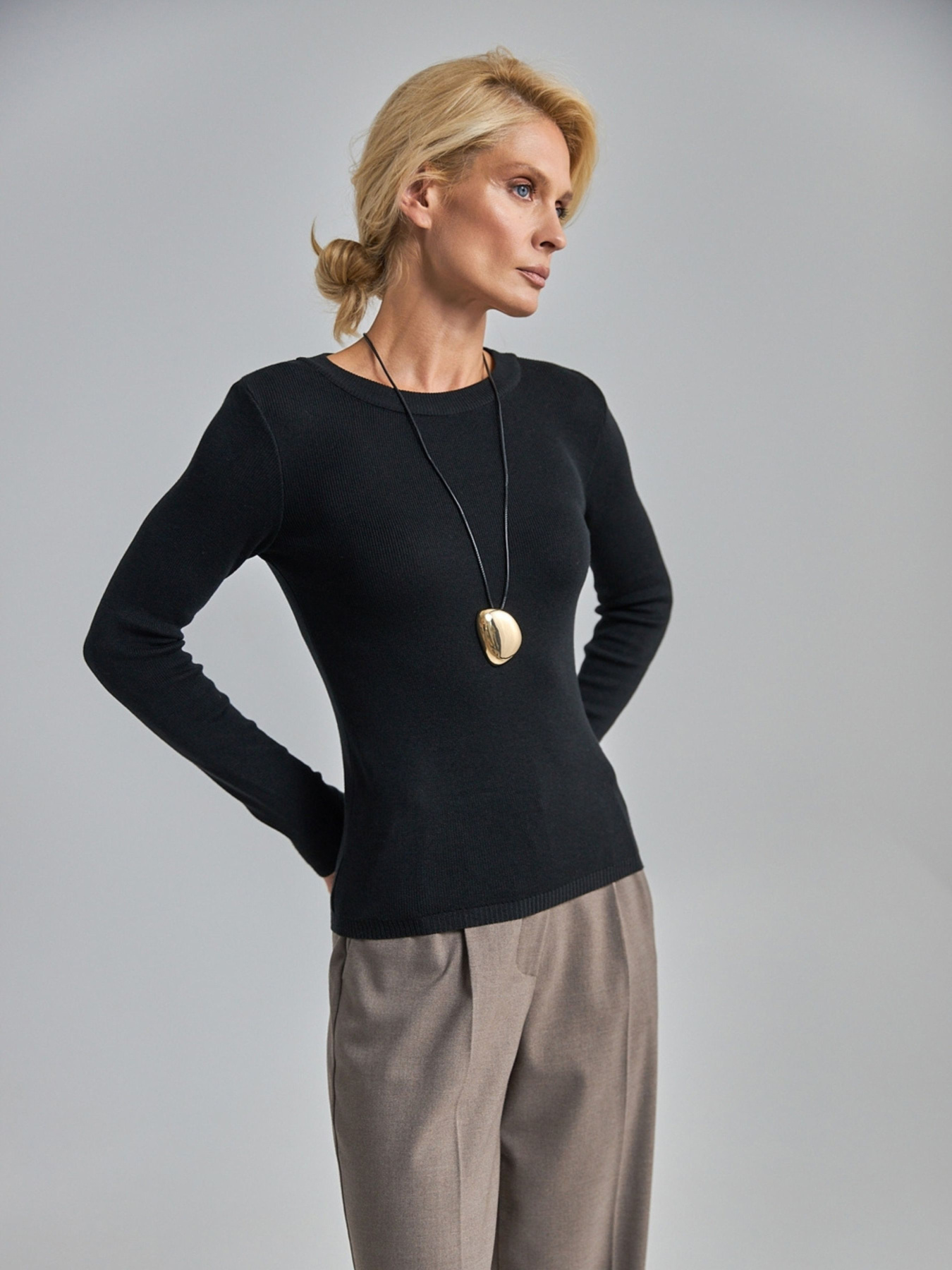 Джемпер TrikoBakh модель 2908-chornij Фото