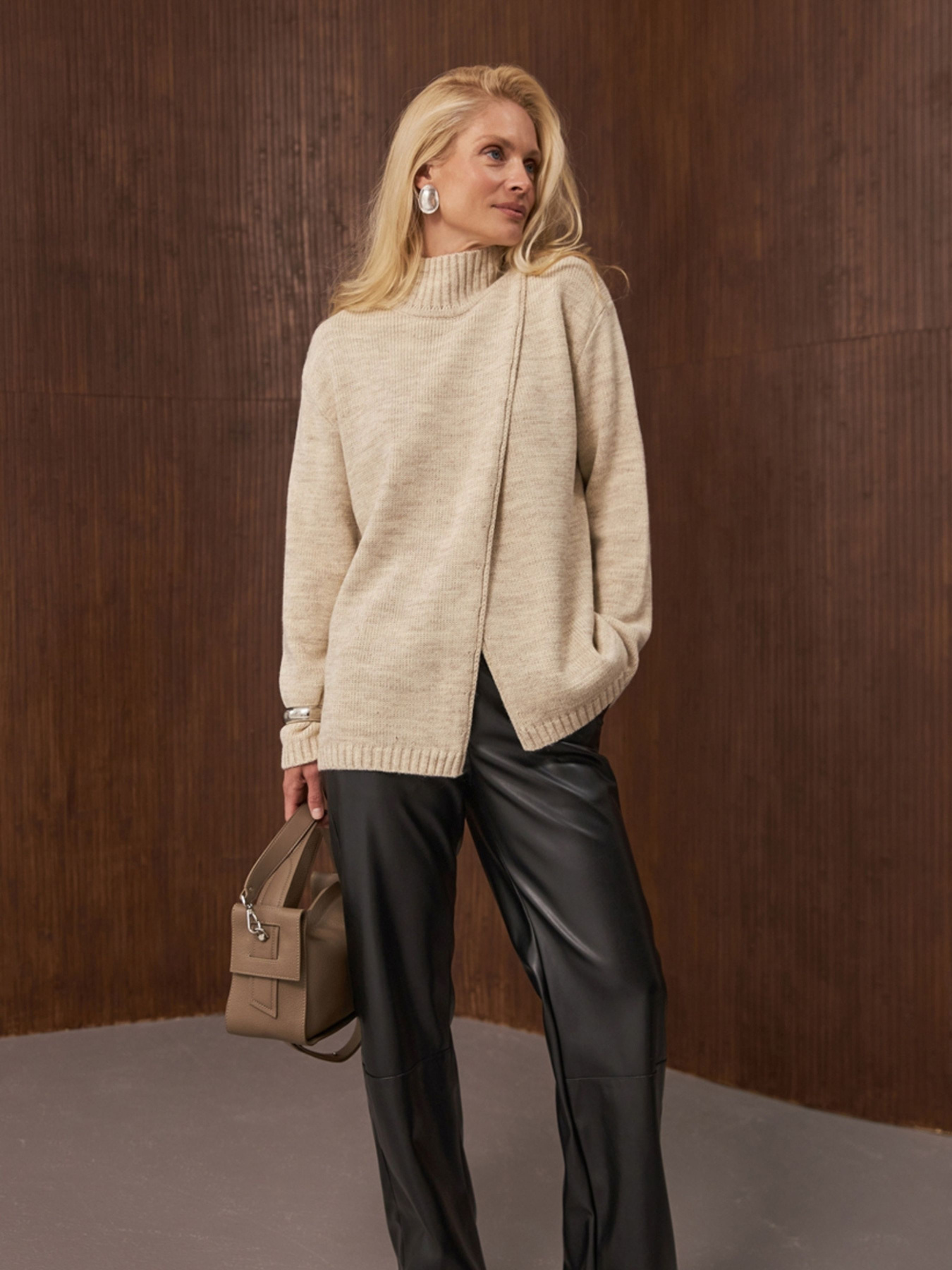 Свитер TrikoBakh модель 2888-naturalxnij Фото