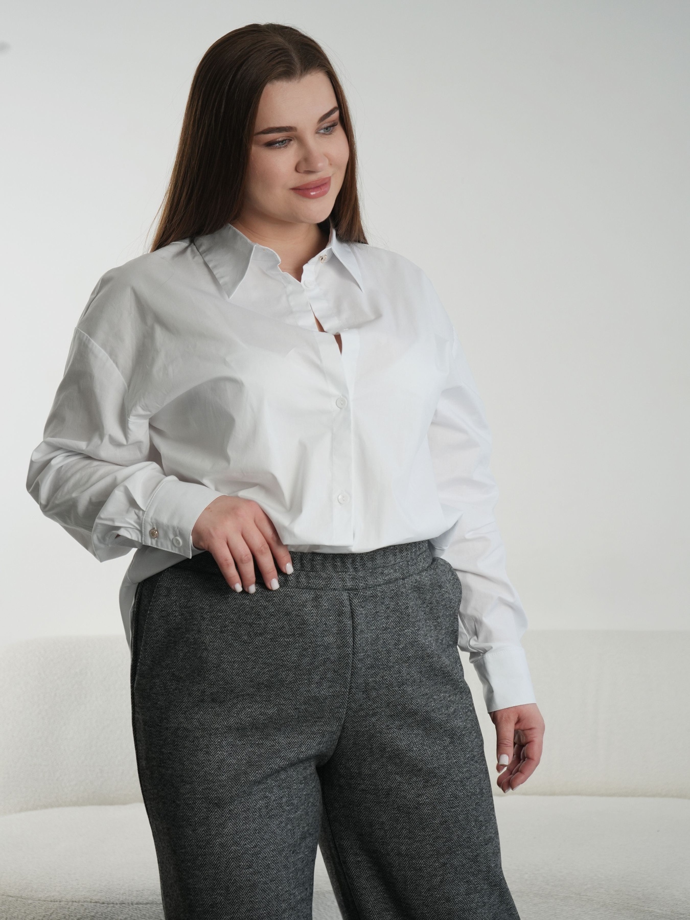 Классические штаны Nita модель bryuki-n1408-svetlj-grafit-24 Фото