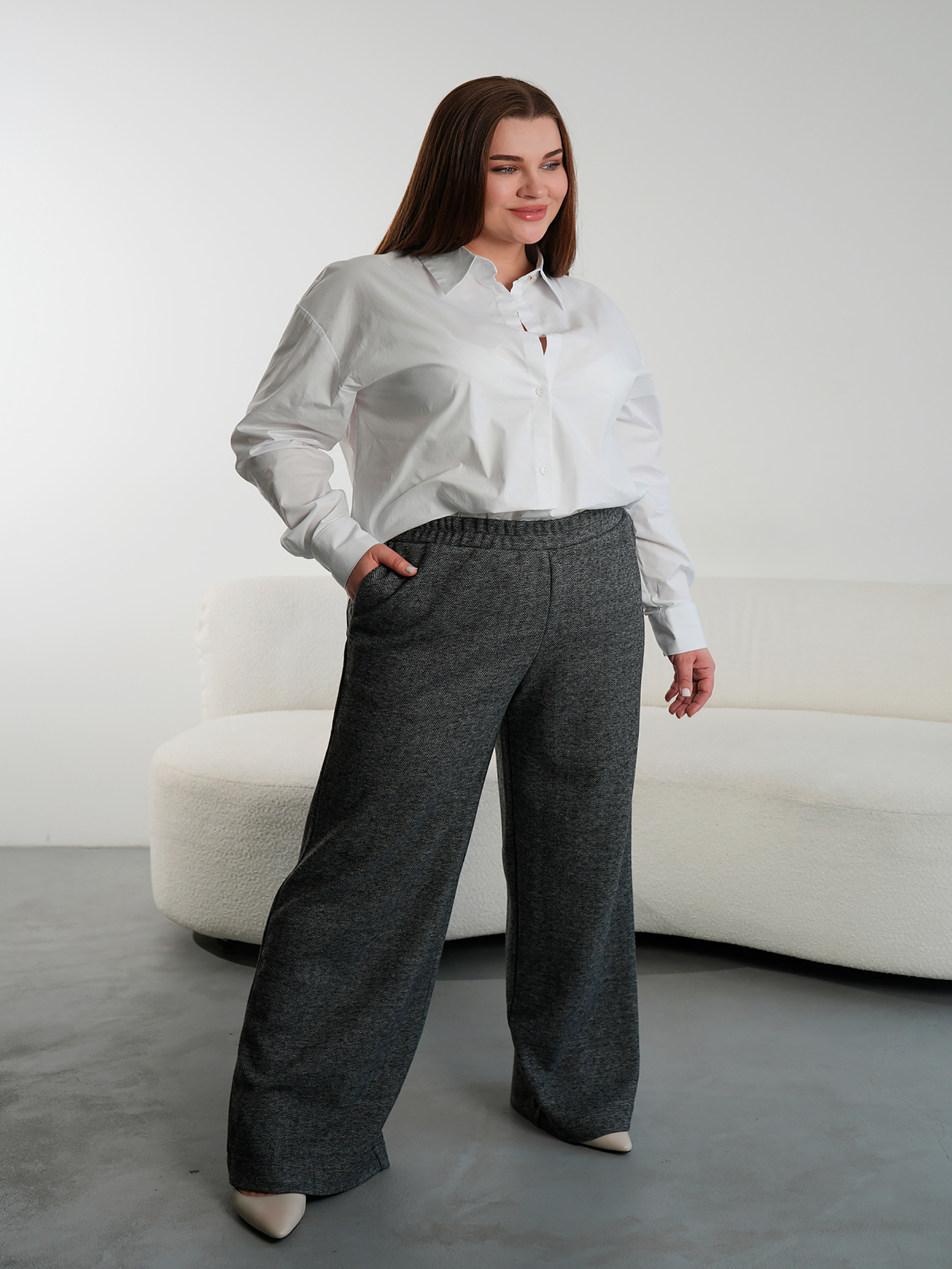 Классические штаны Nita модель bryuki-n1408-svetlj-grafit-24 Фото