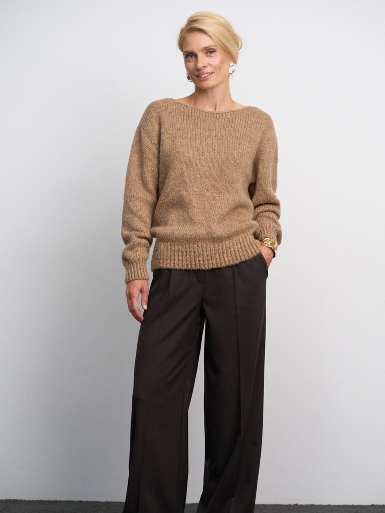 Брюки классические TrikoBakh модель 3072-chornij-shokolad Фото