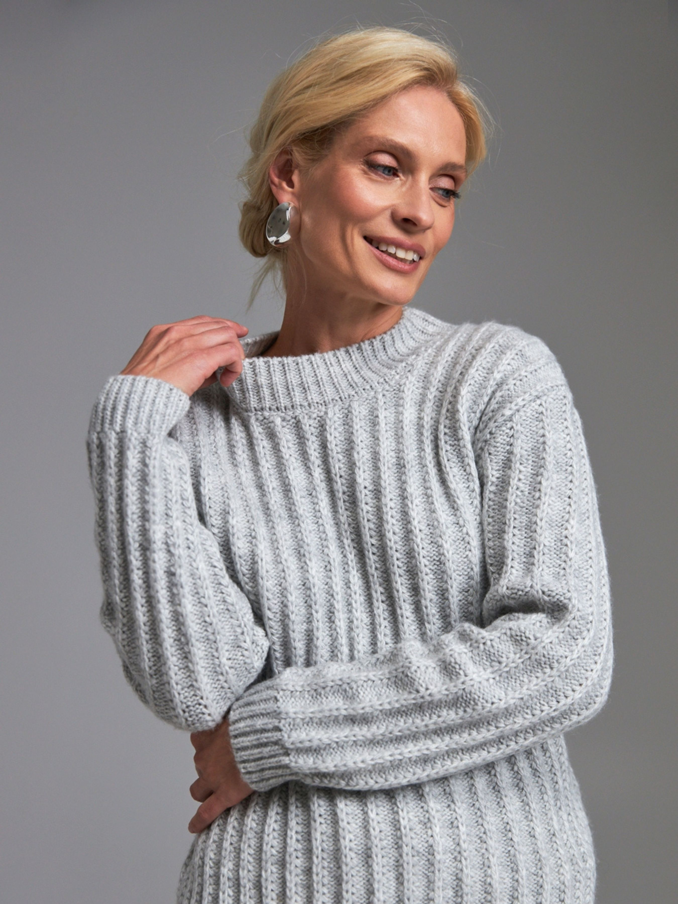 Свитер TrikoBakh модель 2880-svtlo-srij Фото