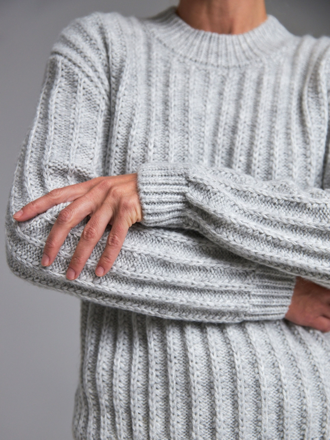 Свитер TrikoBakh модель 2880-svtlo-srij Фото