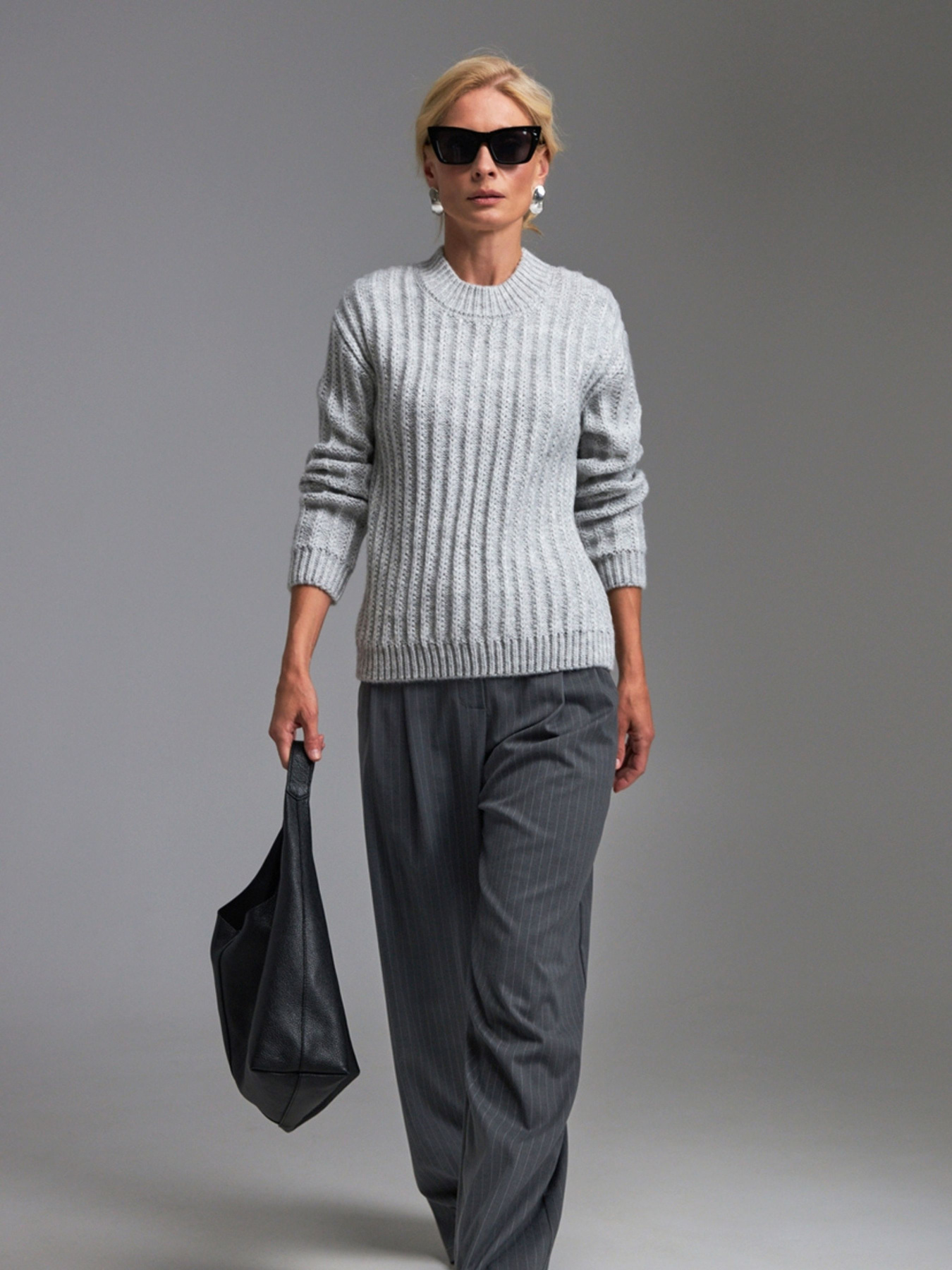 Свитер TrikoBakh модель 2880-svtlo-srij Фото