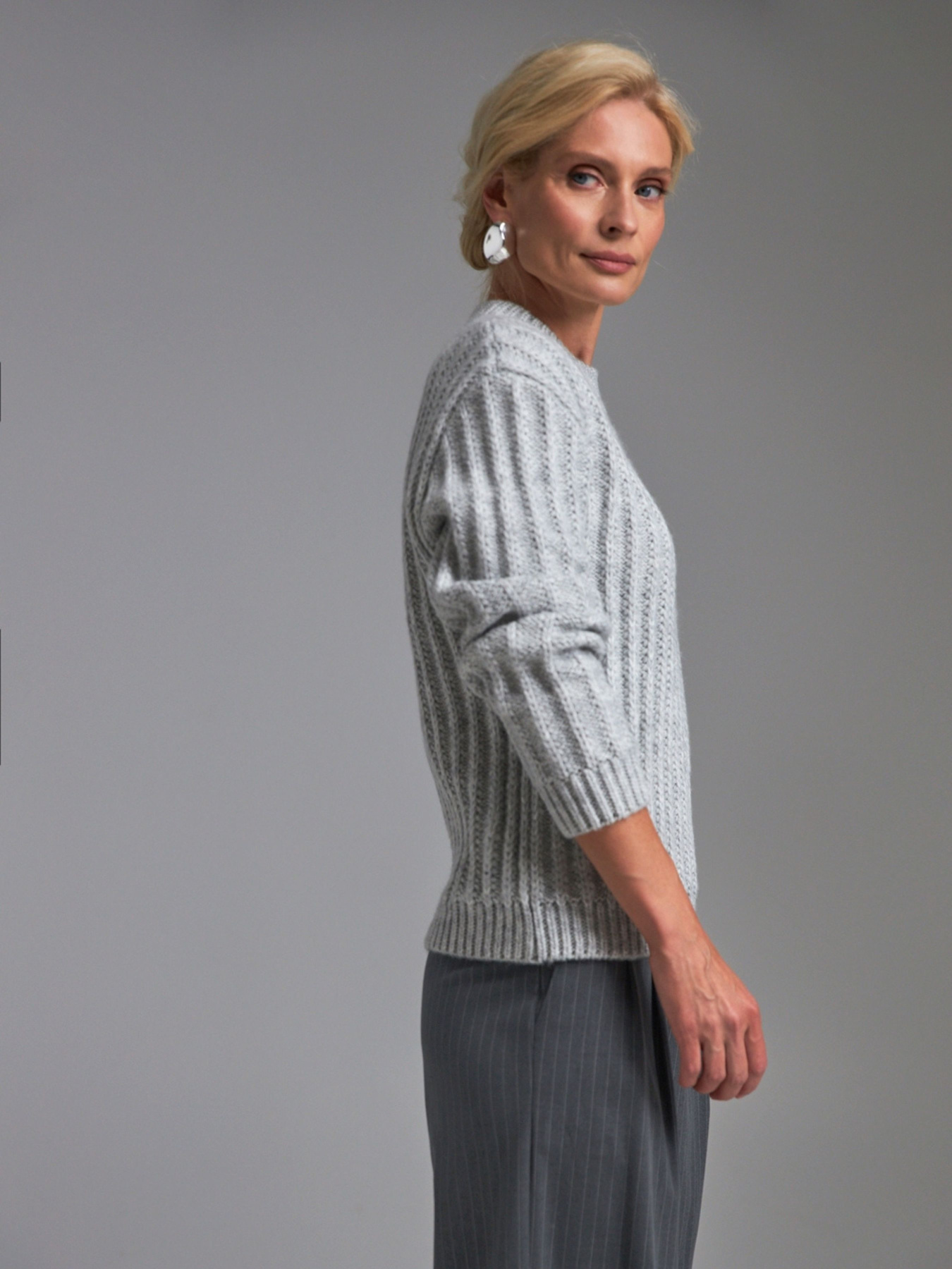 Свитер TrikoBakh модель 2880-svtlo-srij Фото