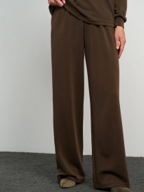 Повседневный костюм TrikoBakh Комплект (кофта+штани) модель 3071-braun Повседневный костюм TrikoBakh Комплект (кофта+штани) модель 3071-braun Фото