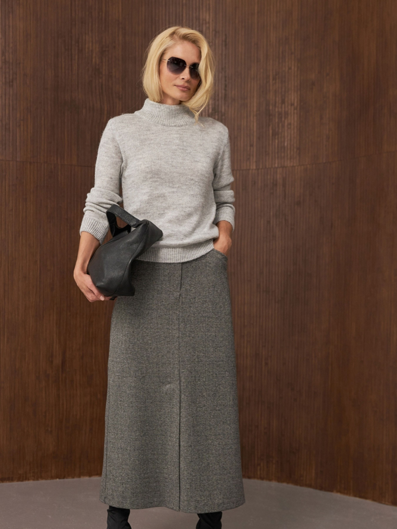 Свитер TrikoBakh модель 2871-svtlo-srij Фото