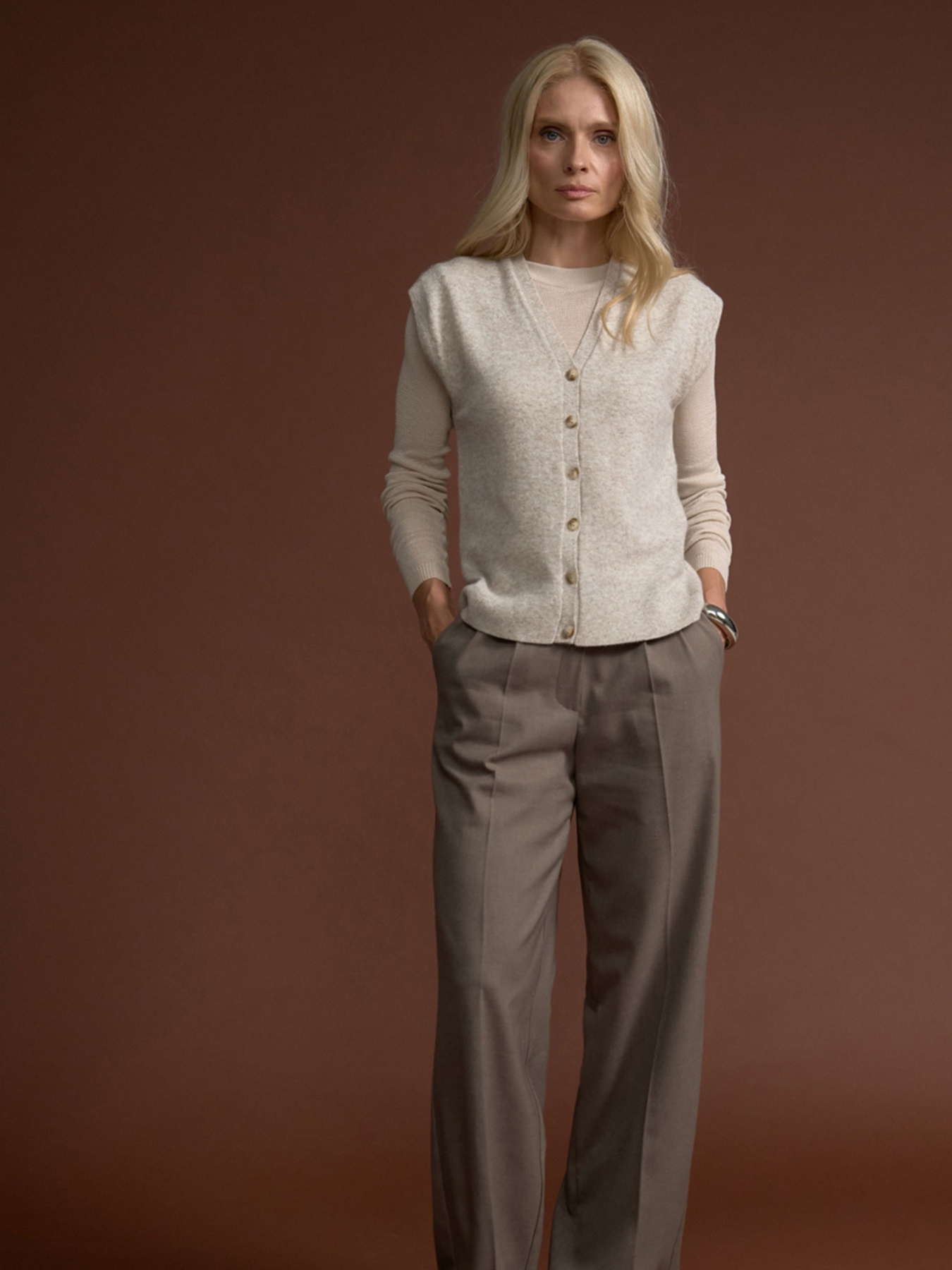 Жилет TrikoBakh модель 2832-naturalxnij Фото