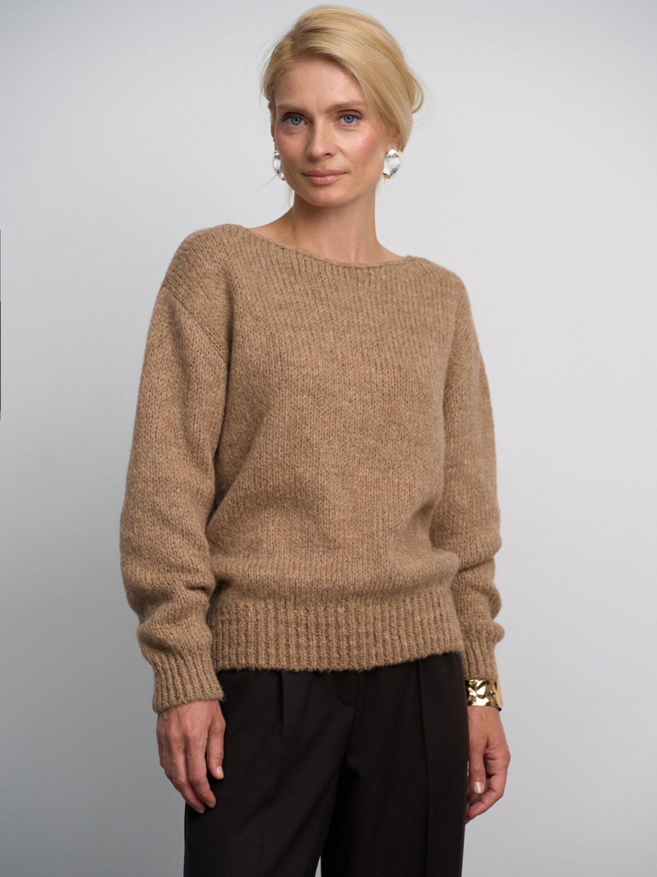 Джемпер TrikoBakh модель 2879-latte Фото