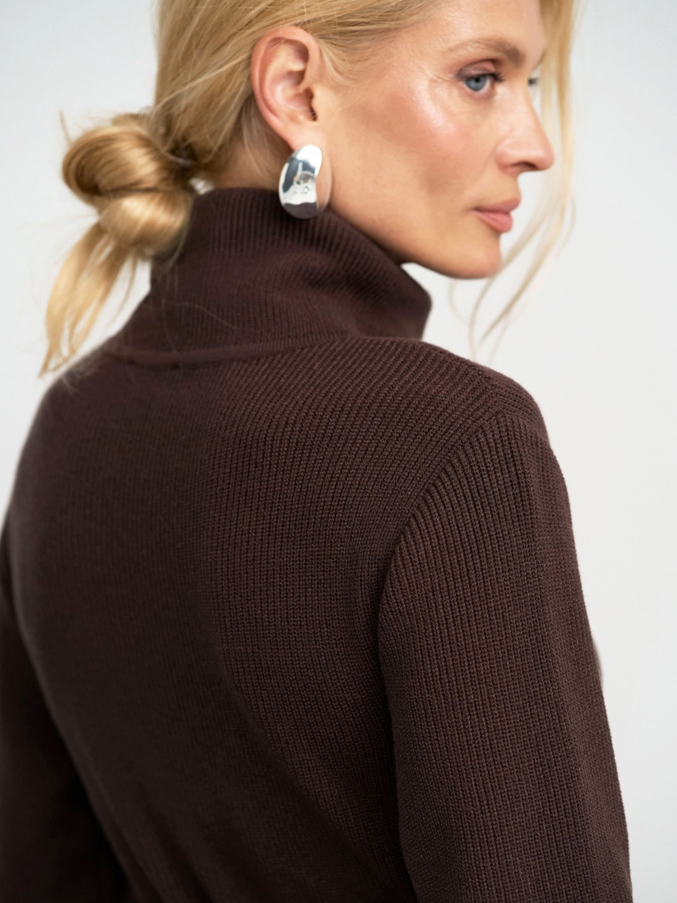 Платье миди TrikoBakh модель 2864-chornij-shokolad Фото