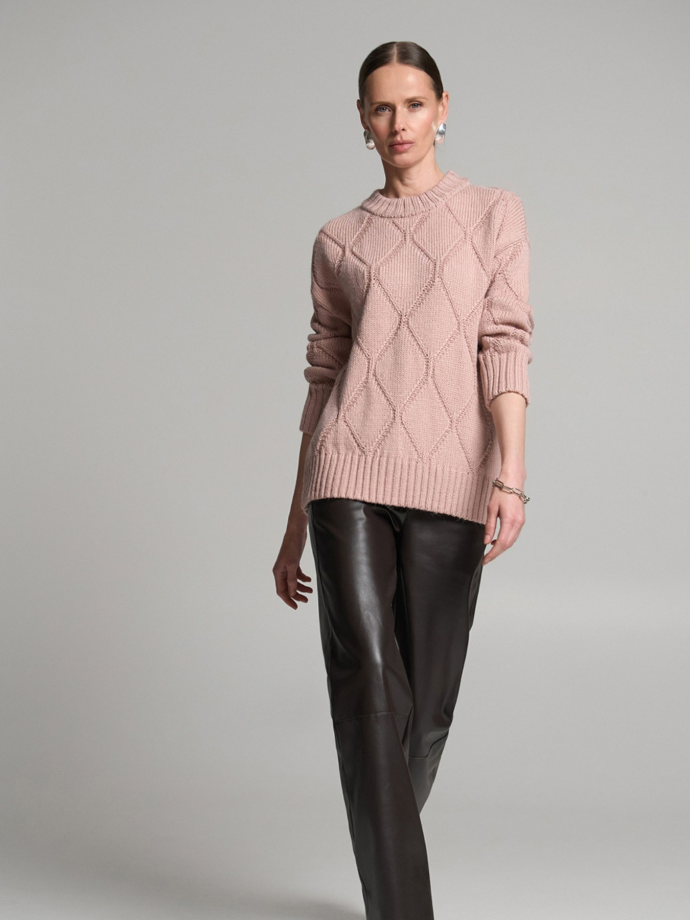 Джемпер TrikoBakh модель 2866-pudrovij Фото