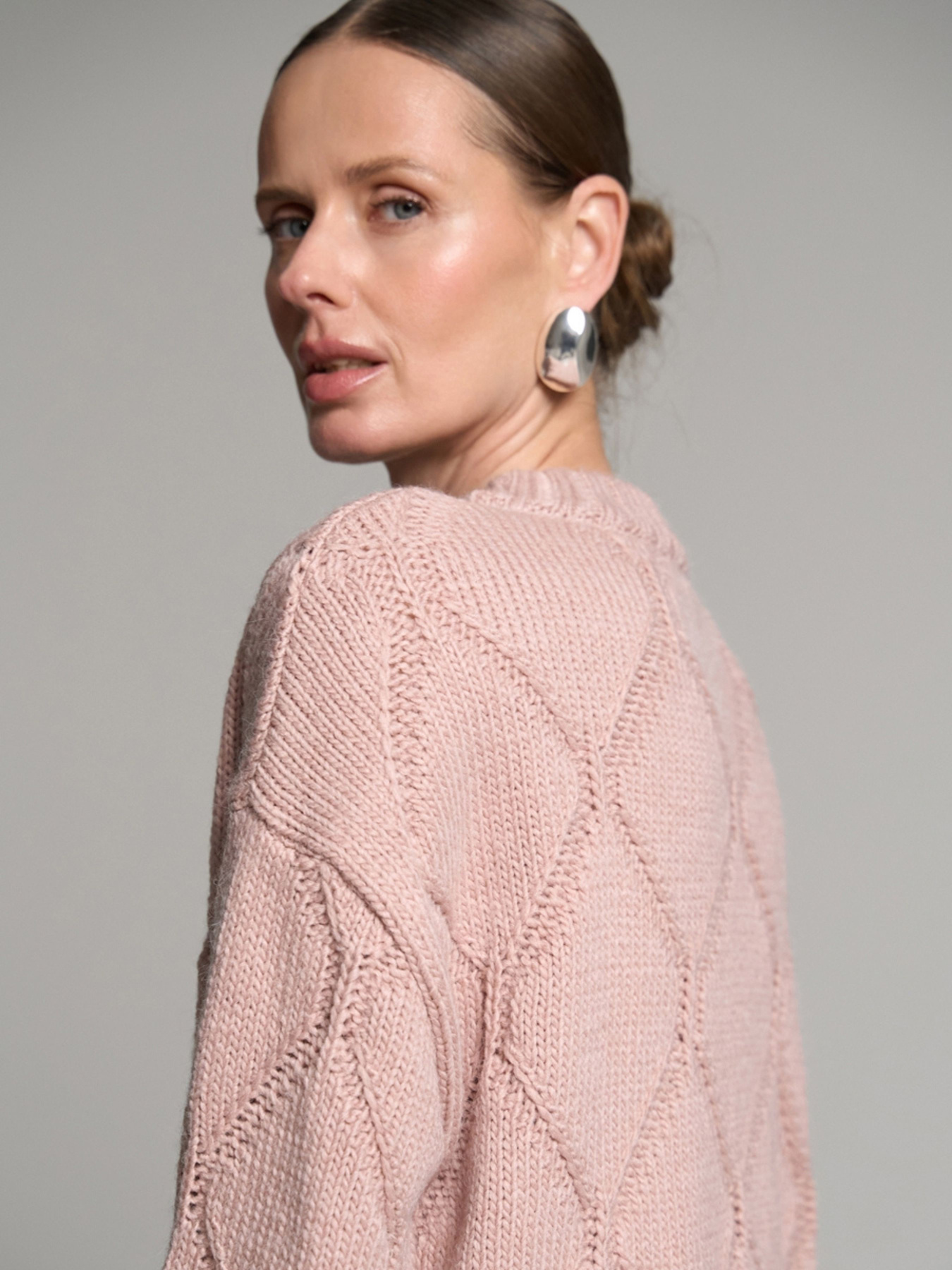 Джемпер TrikoBakh модель 2866-pudrovij Фото