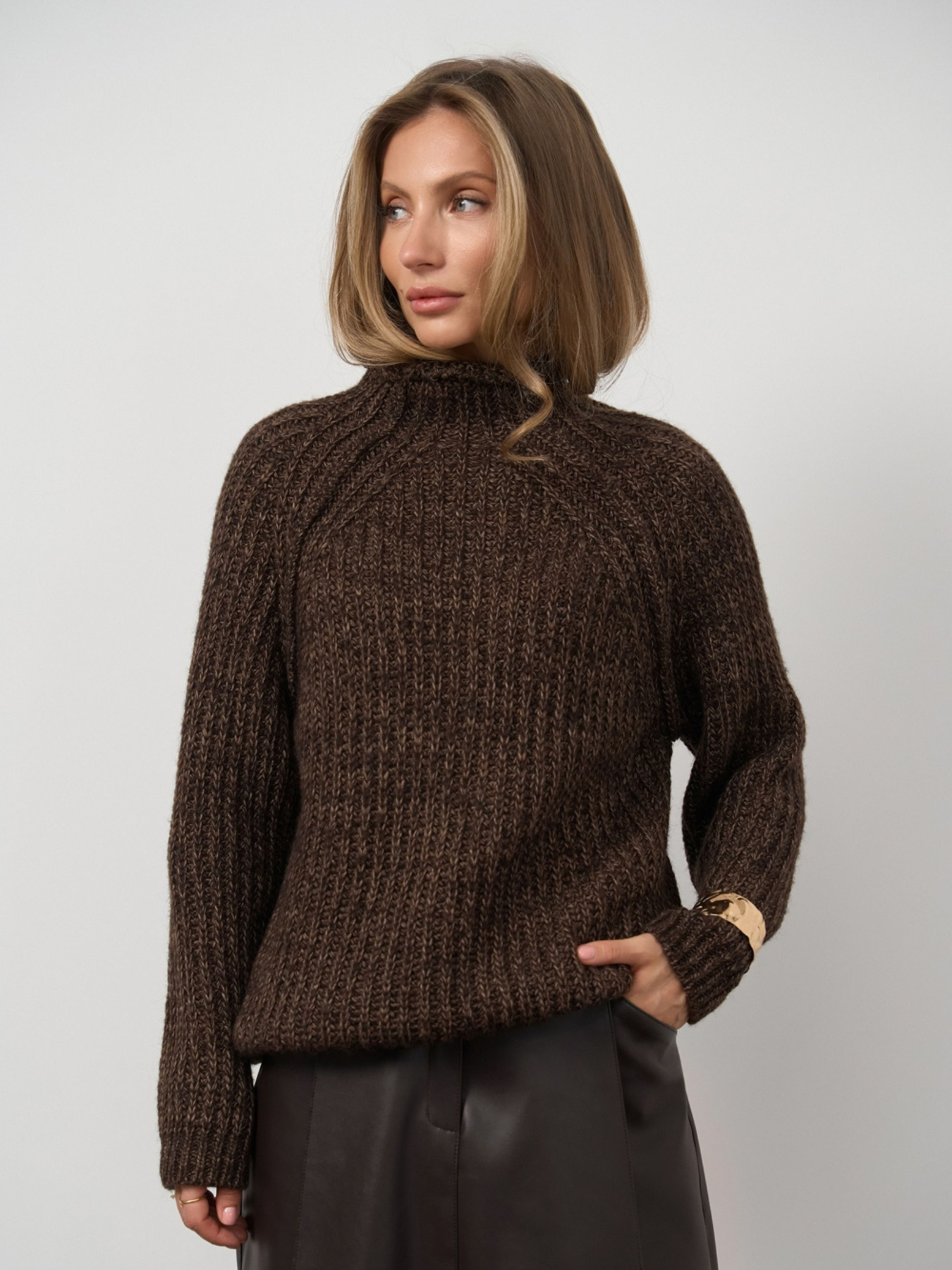Свитер TrikoBakh модель 2855-bronzovij Фото