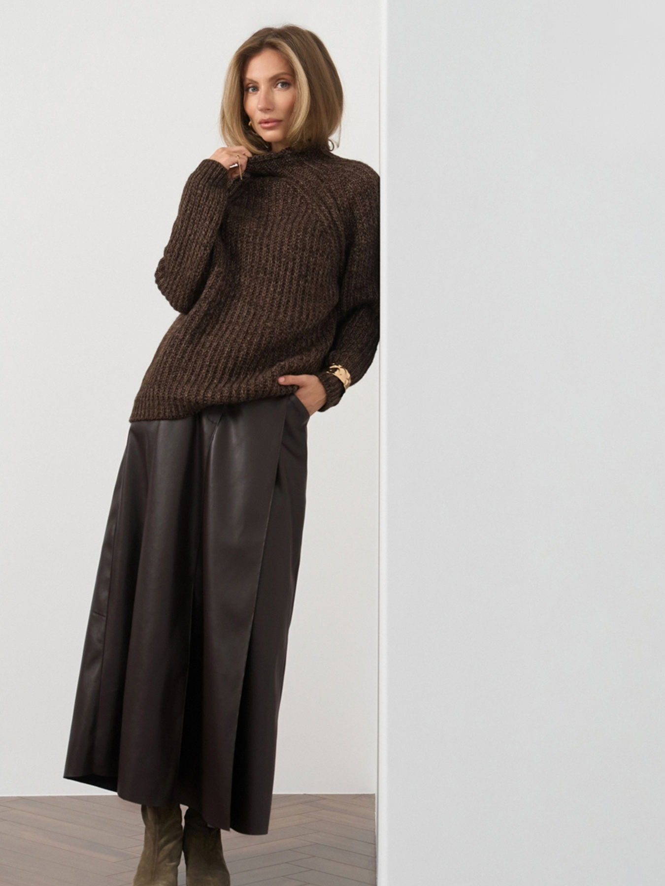 Светр TrikoBakh модель 2855-bronzovij Фото