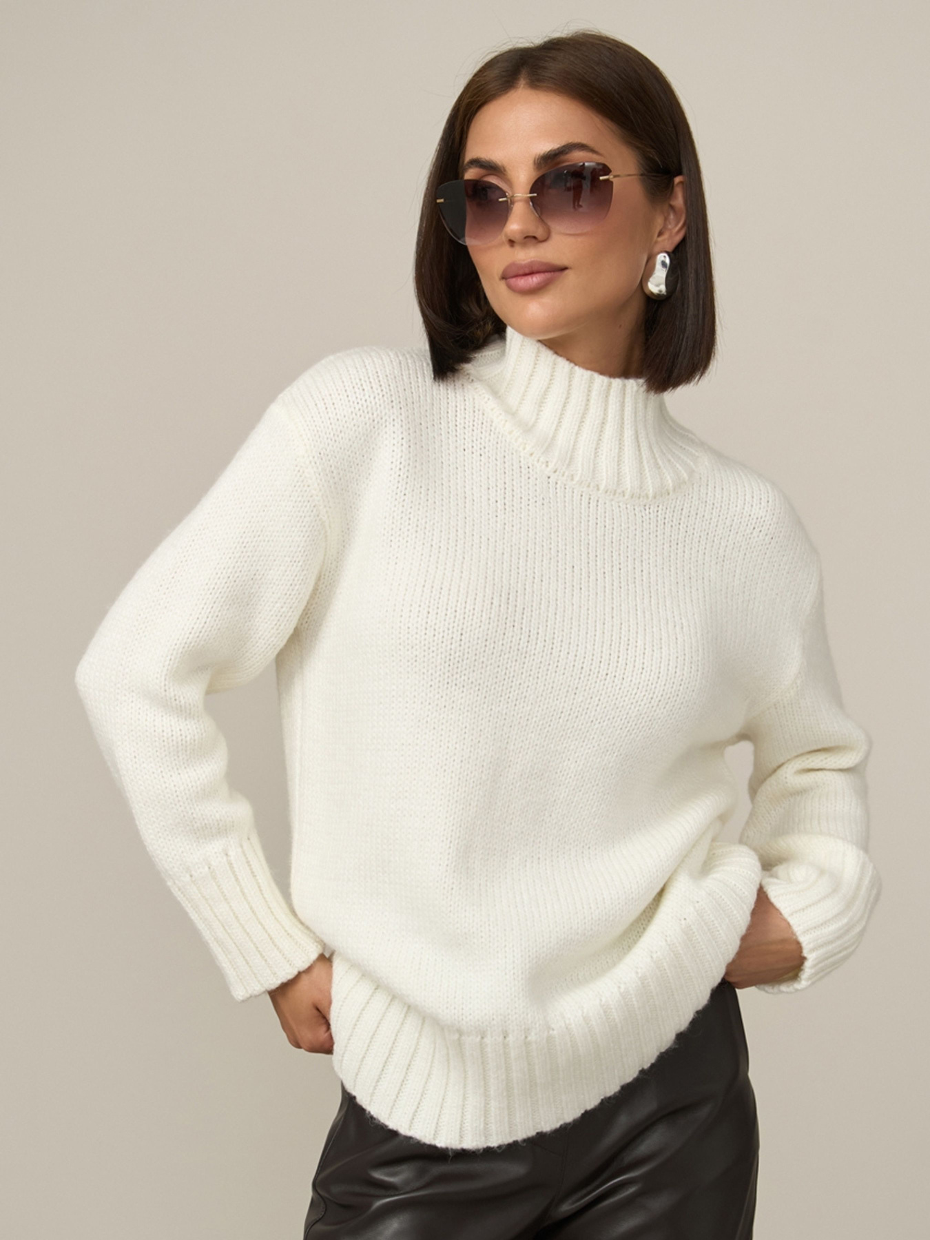 Свитер TrikoBakh модель 2846-moloko Фото