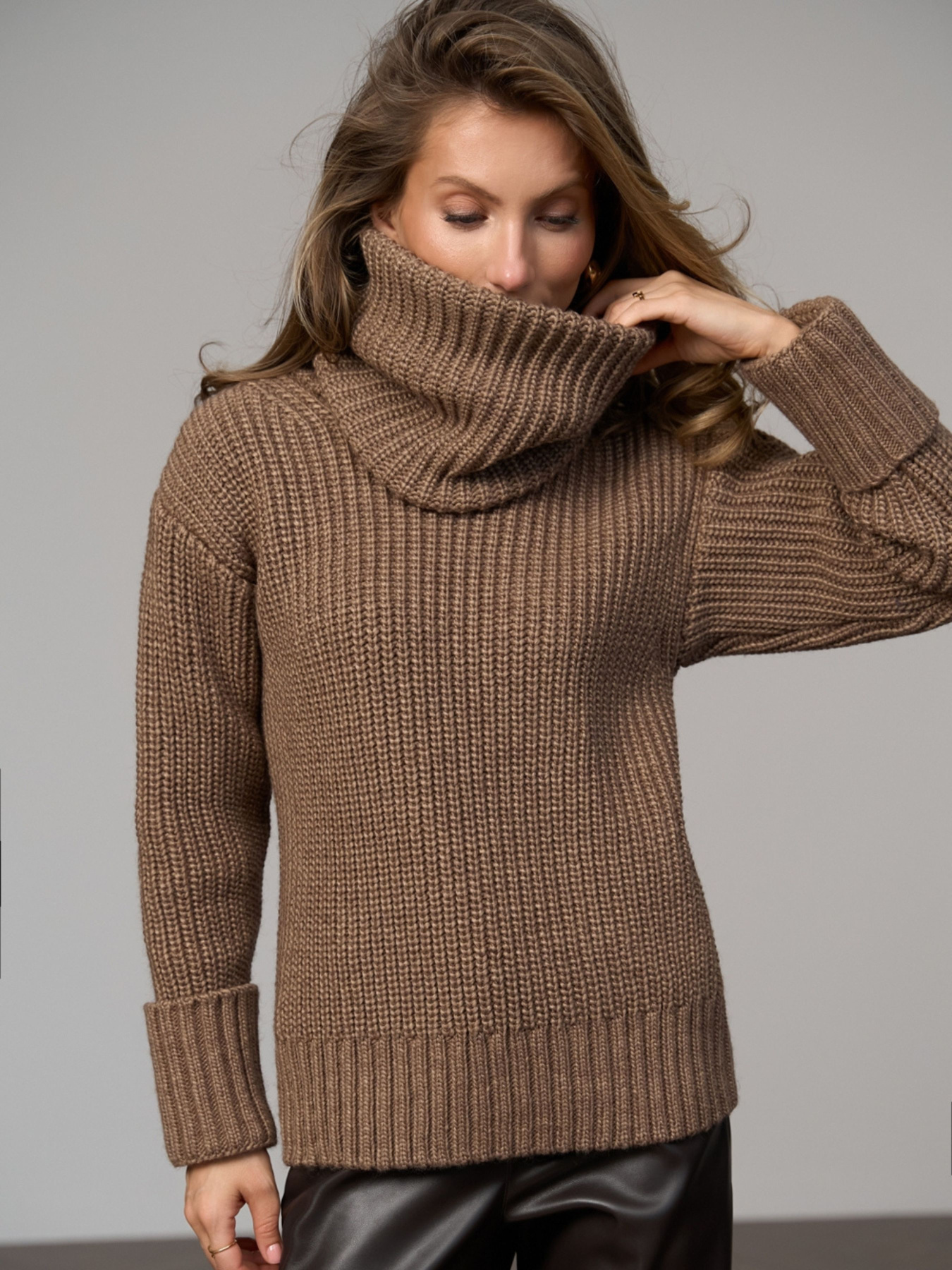 Свитер TrikoBakh модель 2843-burma Фото