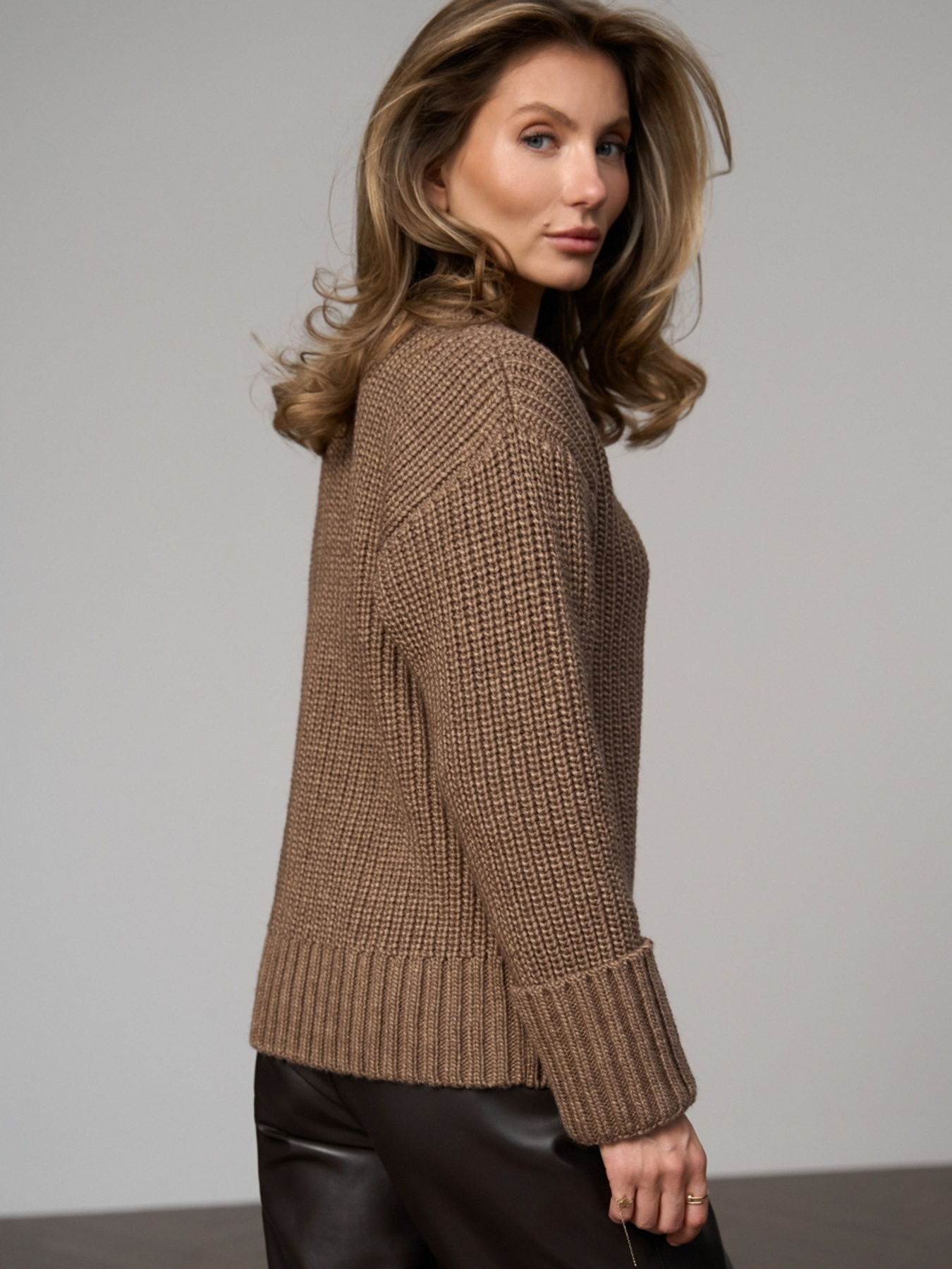 Свитер TrikoBakh модель 2843-burma Фото