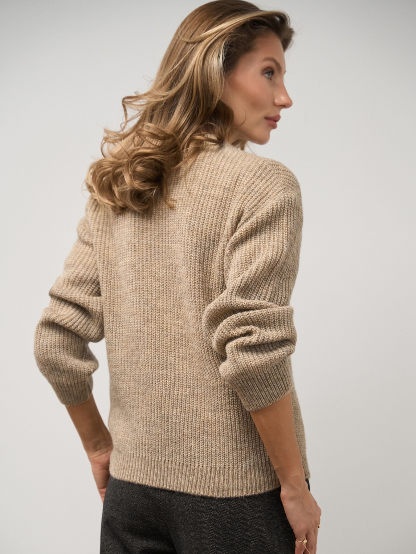 Джемпер TrikoBakh модель 2820-tyutyunovij Фото