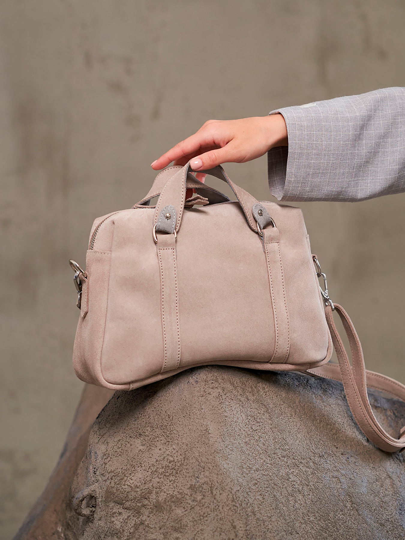 Сумка WeLassie модель zhnocha-shkrqna-sumka-melanq-bezhevij Фото