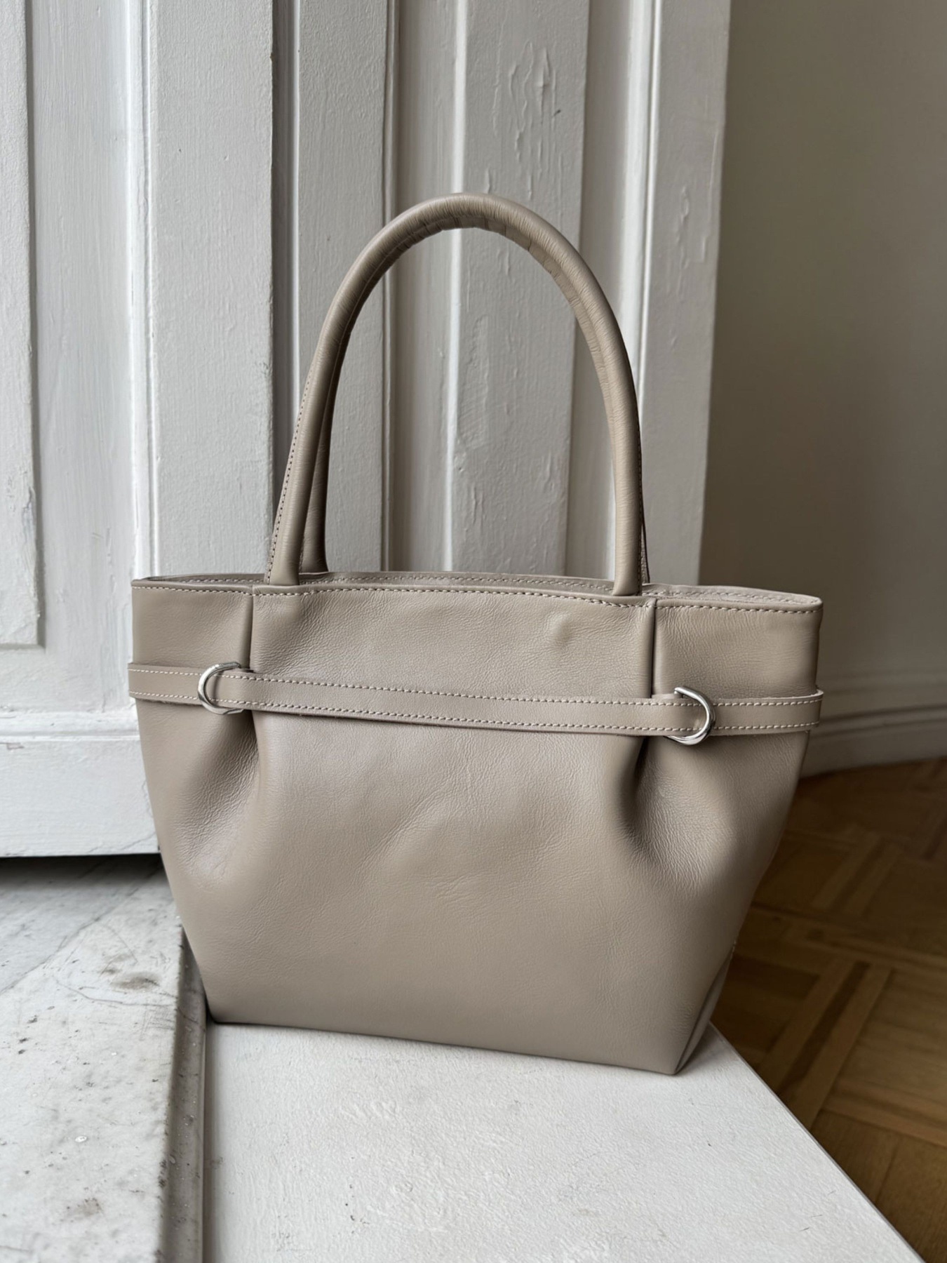 Сумка WeLassie модель zhnocha-shkrqna-sumka-anita-bezhevij Фото