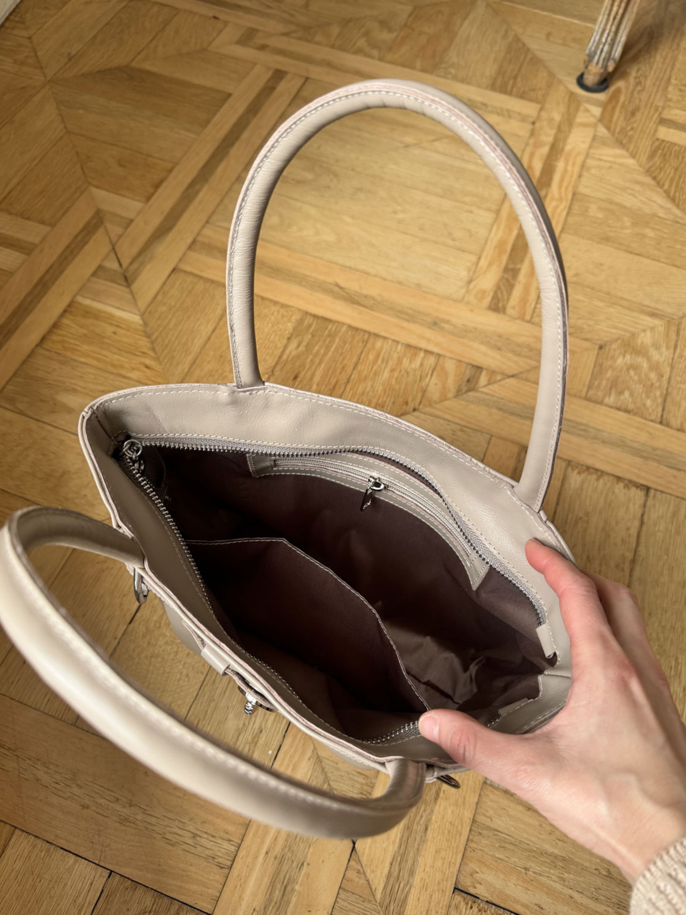 Сумка WeLassie модель zhnocha-shkrqna-sumka-anita-bezhevij Фото