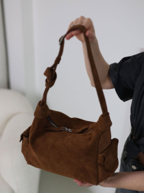 Хобо WeLassie модель shkrqna-zamsheva-zhnocha-sumka-glorq-karamelxnij Фото