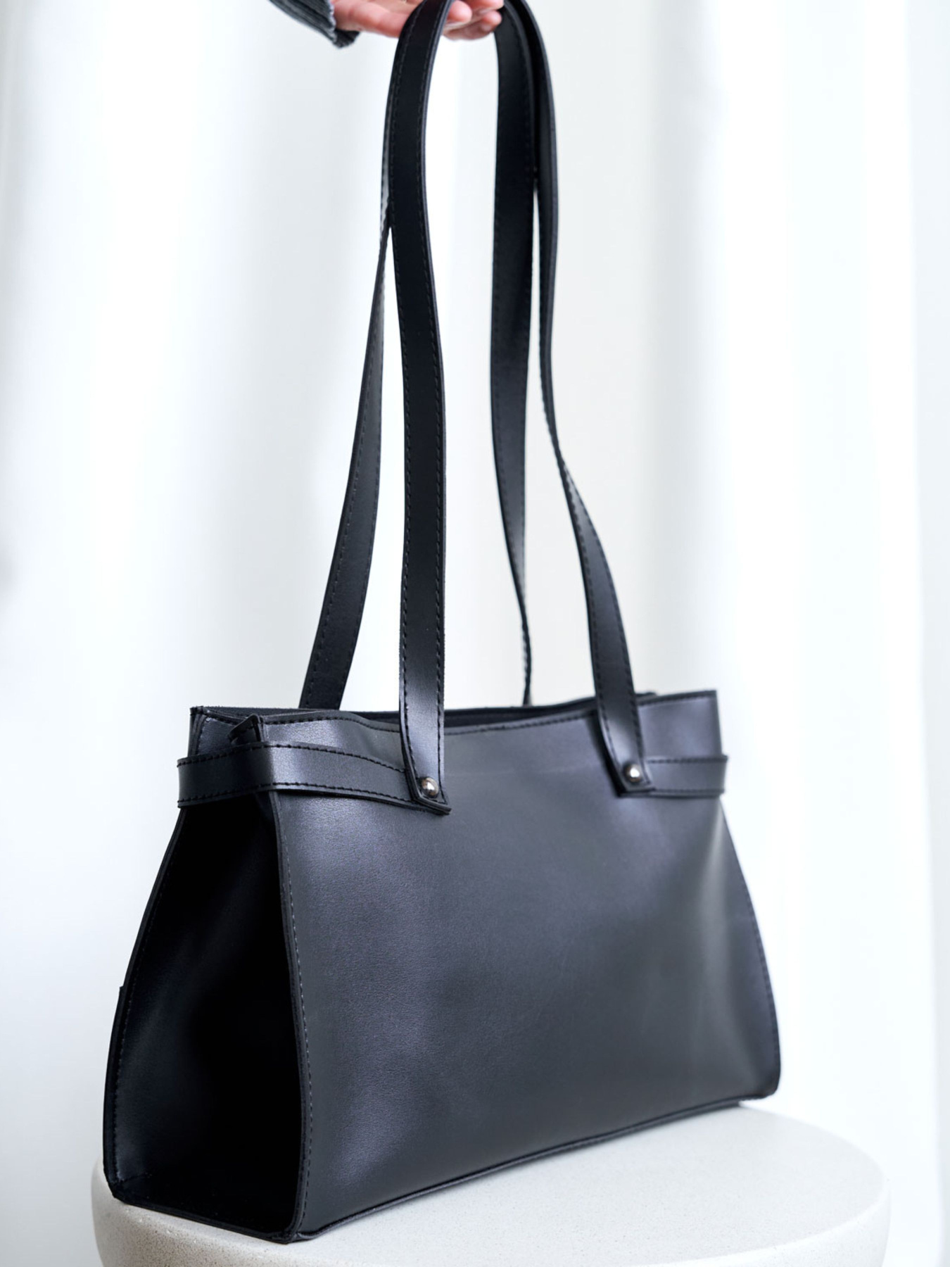 Сумка WeLassie модель stilxna-zhnocha-sumochka-madlen-chornij Фото