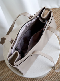 Сумка WeLassie модель stilxna-zhnocha-sumochka-madlen-bezhevij Фото