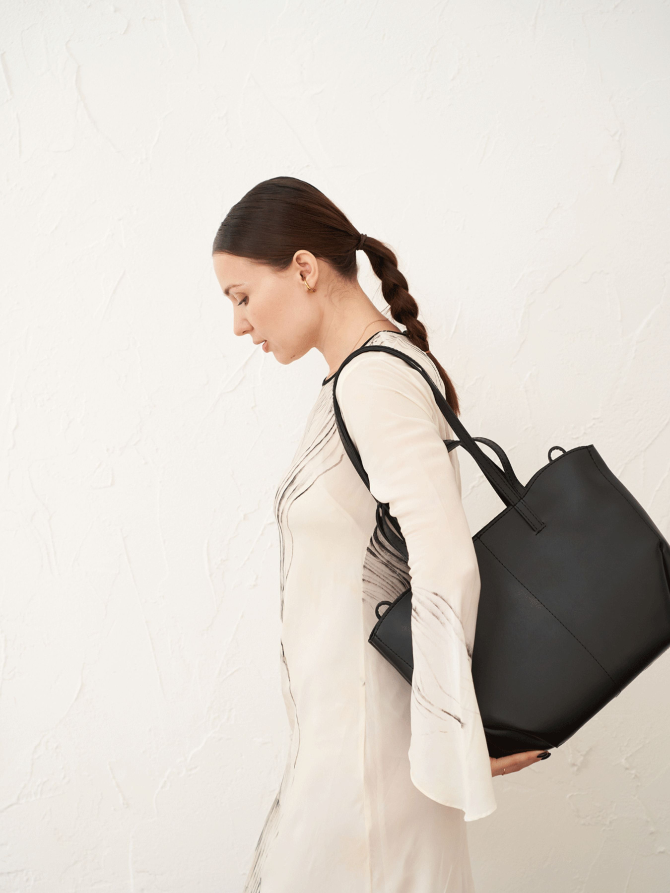 Сумка WeLassie модель zhnocha-sumka-laura-chornij Фото