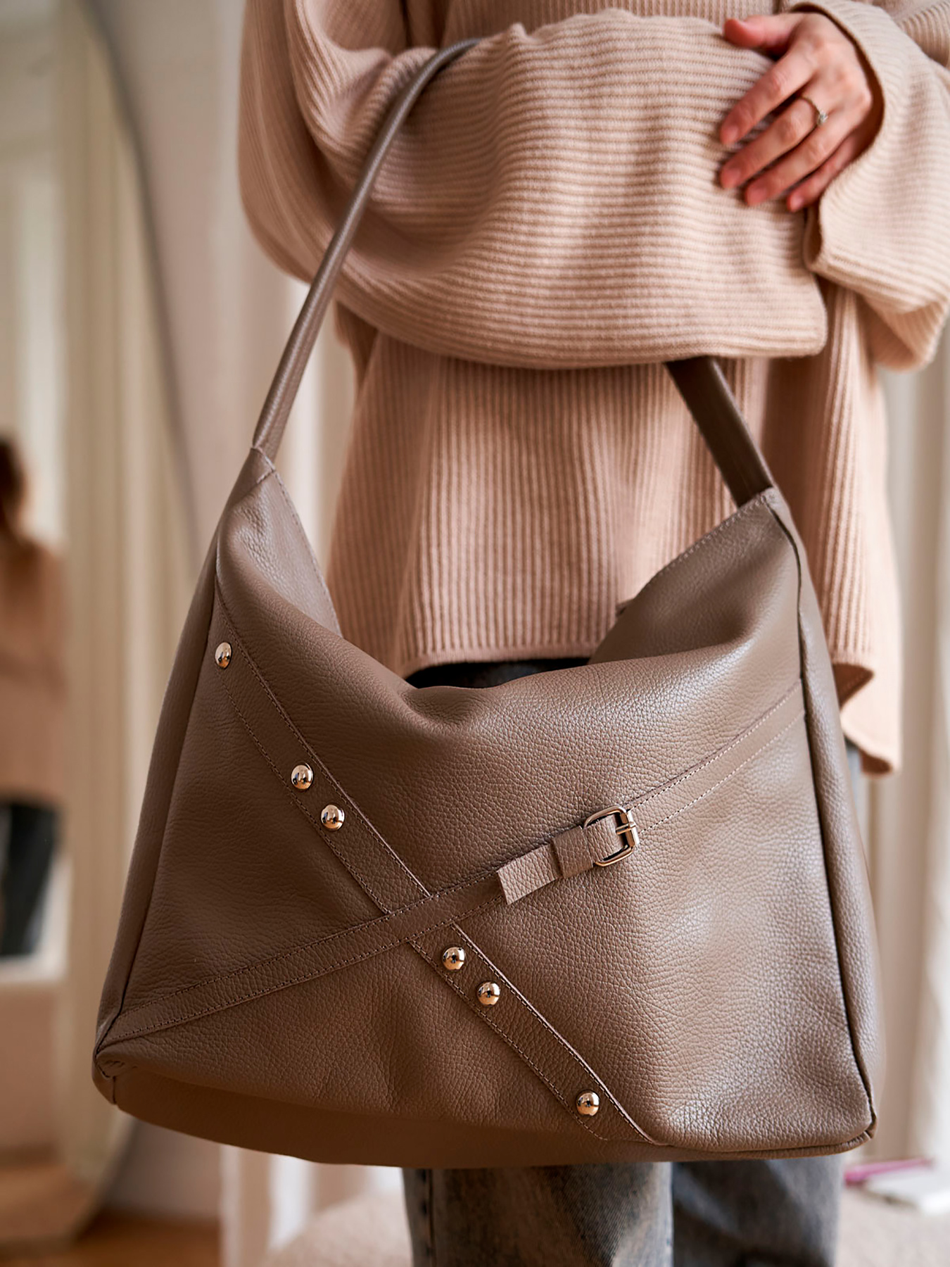 Хобо WeLassie модель zhnocha-shkrqna-sumka-kend-kavovij Фото