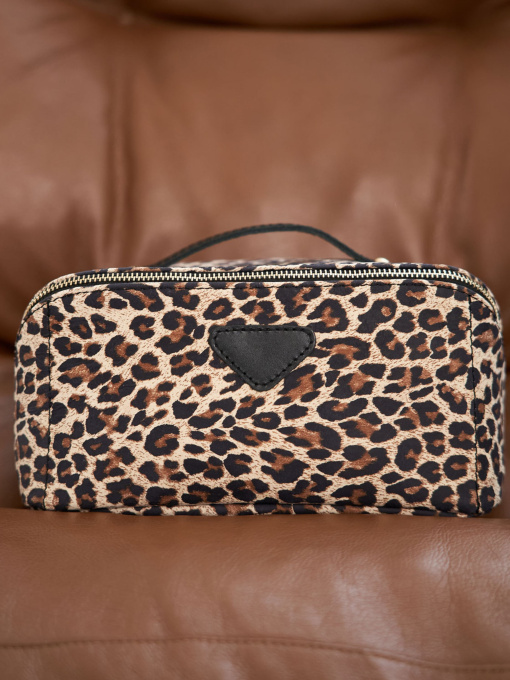 Сумка-органайзер WeLassie модель shkrqna-zhnocha-kosmetichka-paula-svtlij-leopard Фото