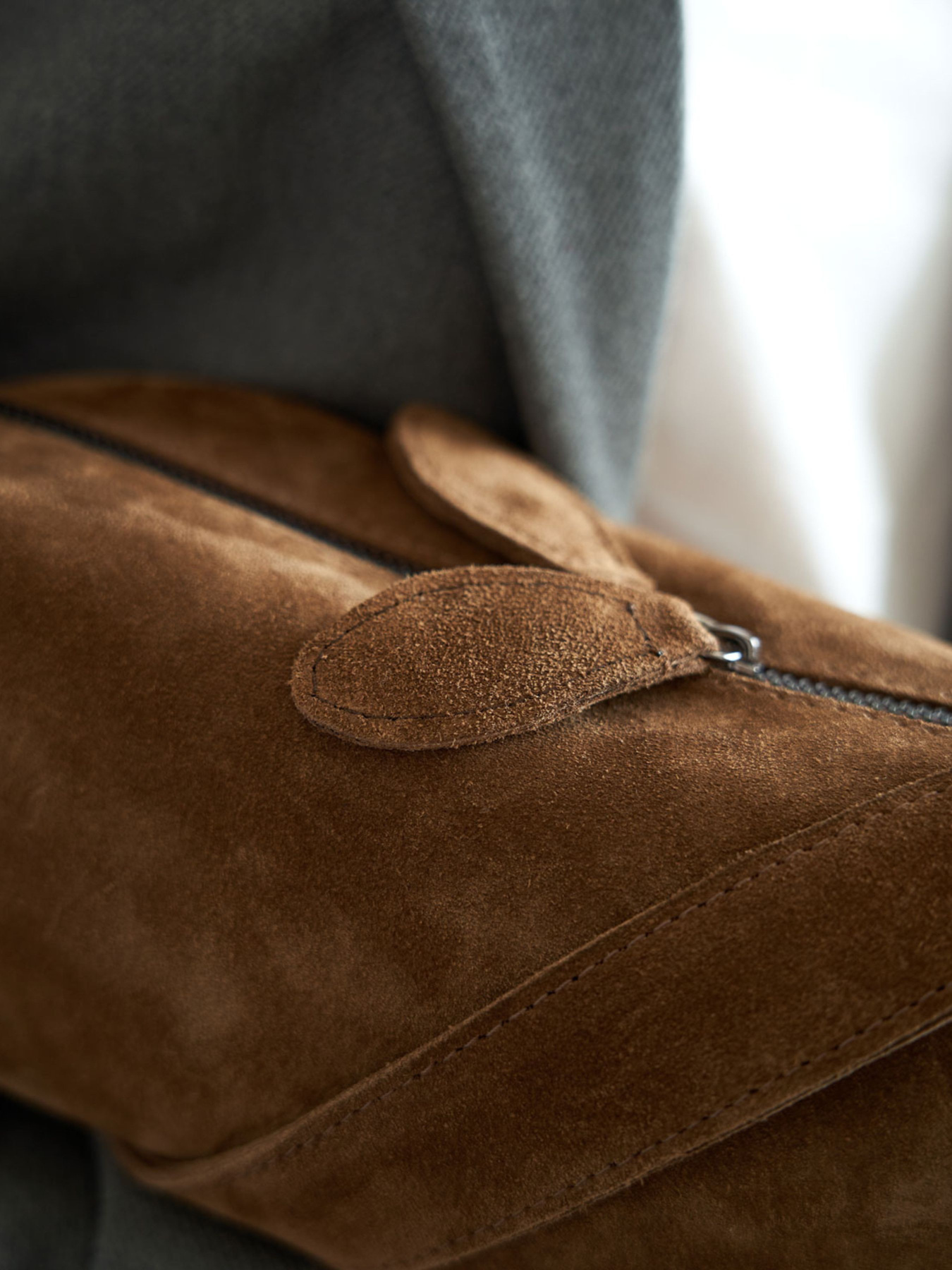 Сумка WeLassie модель shkrqna-zamsheva-zhnocha-sumka-mej-konyachnaya Фото