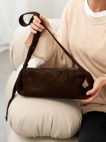 Сумка WeLassie модель shkrqna-zamsheva-zhnocha-sumka-mej-shokoladnij Фото