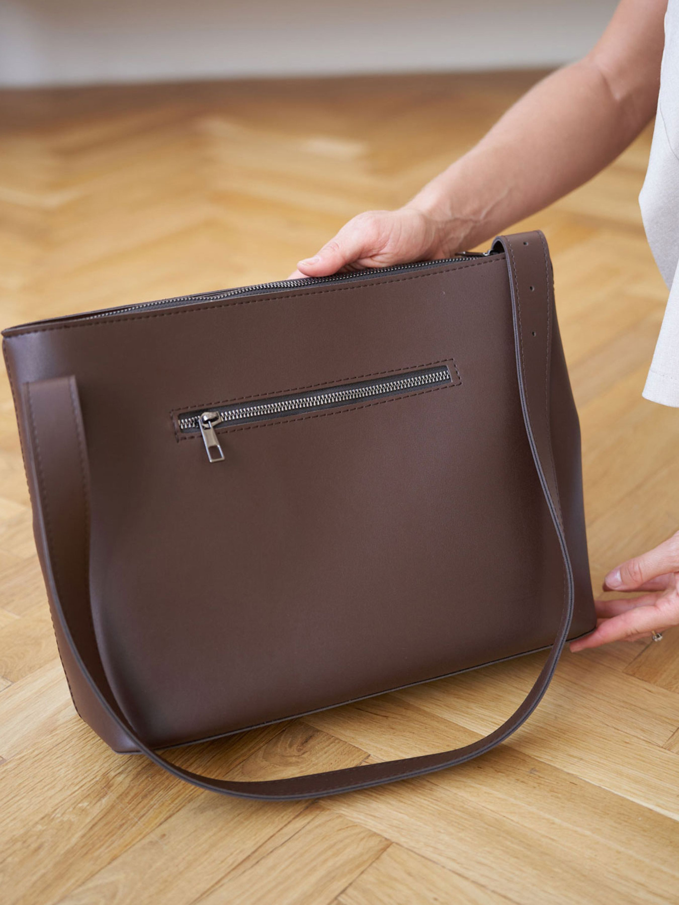 Сумка WeLassie модель zhnocha-sumka-tejlor-shokoladnij Фото