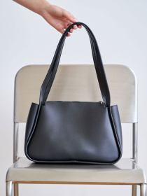 Сумка WeLassie модель stilxna-zhnocha-sumochka-krst-chornij Фото