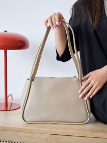 Сумка WeLassie модель stilxna-zhnocha-sumochka-krst-bezhevij Фото