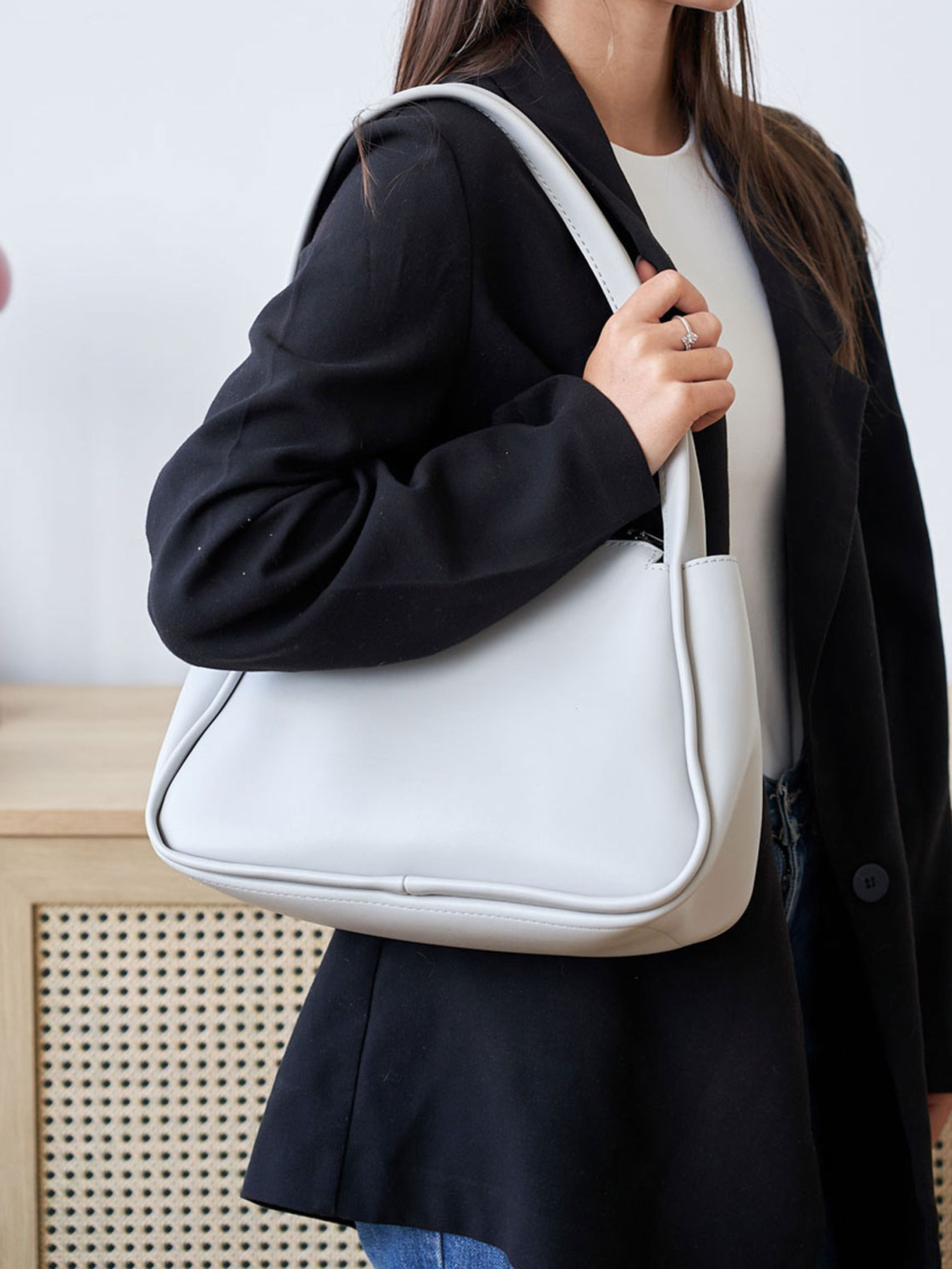 Сумка WeLassie модель stilxna-zhnocha-sumochka-krst-srij Фото